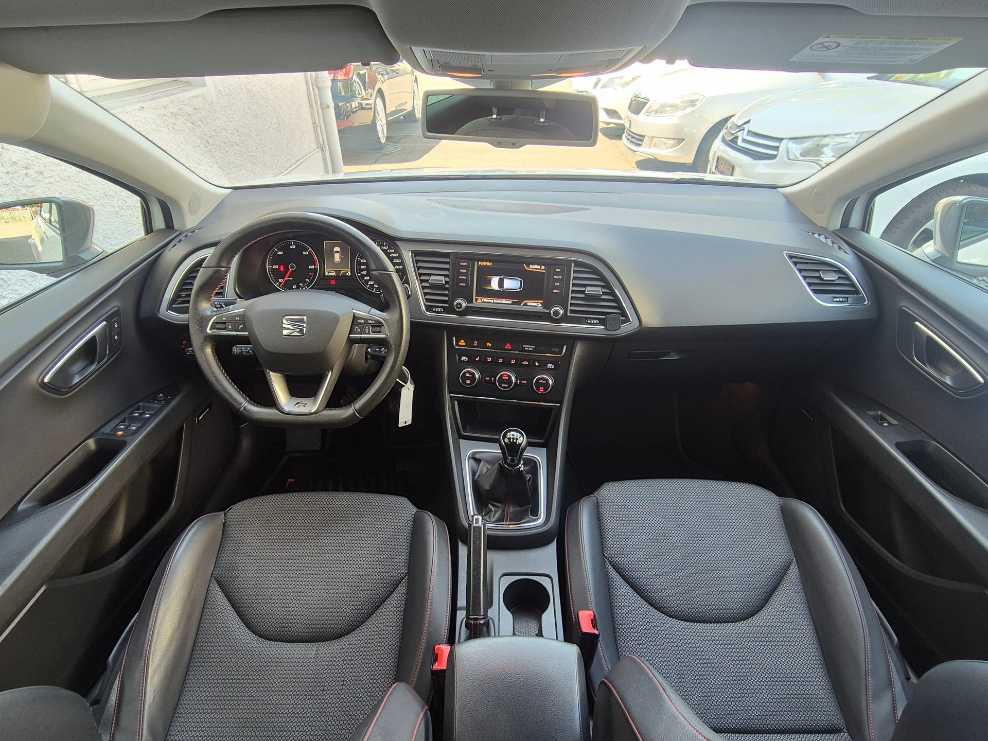 SEAT Leon ST 2.0 TDI FR-image-7