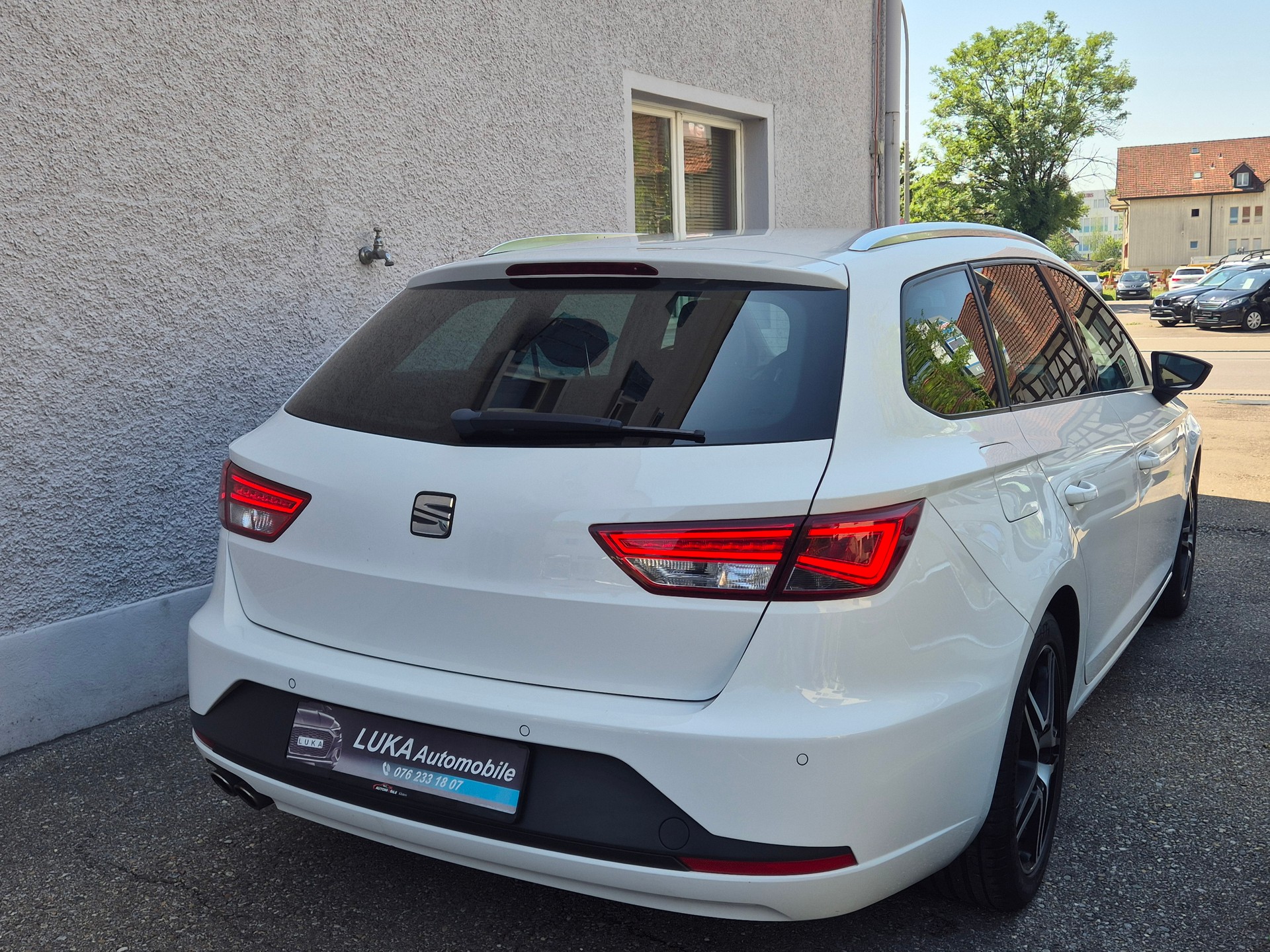 SEAT Leon ST 2.0 TDI FR-image-3