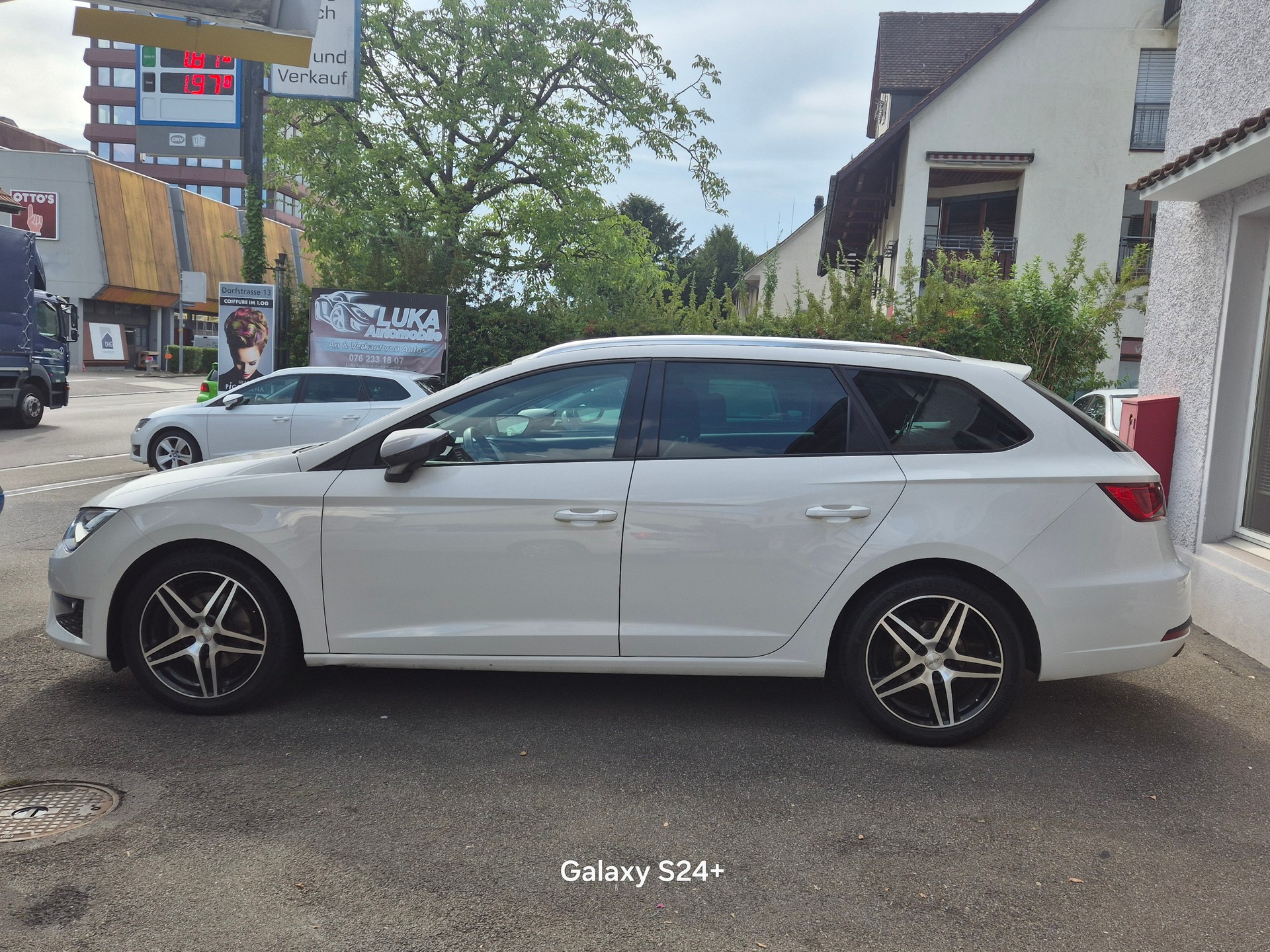 SEAT Leon ST 2.0 TDI FR-showroom-element-1