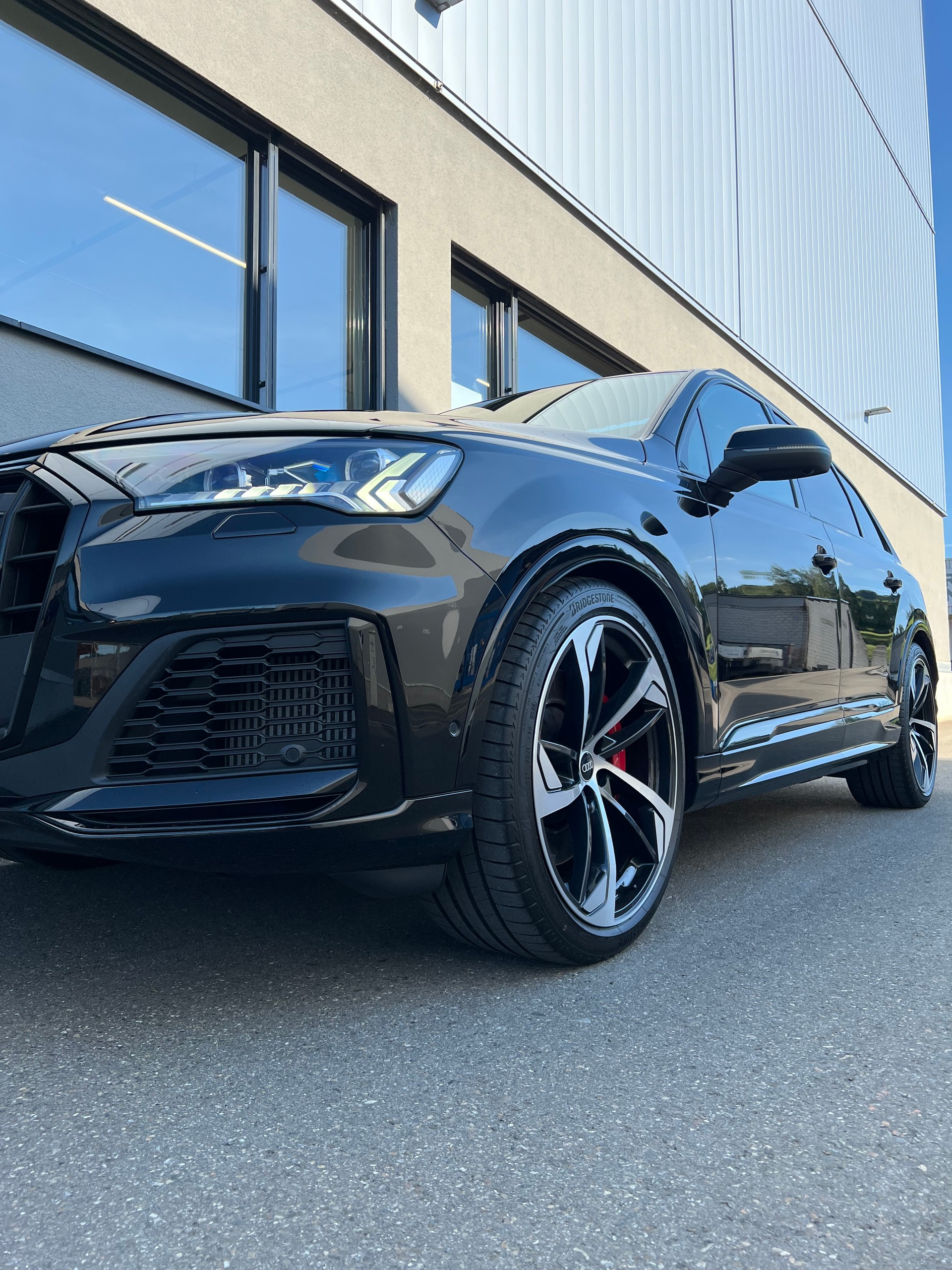 AUDI SQ7 TFSI quattro tiptronic-image-24
