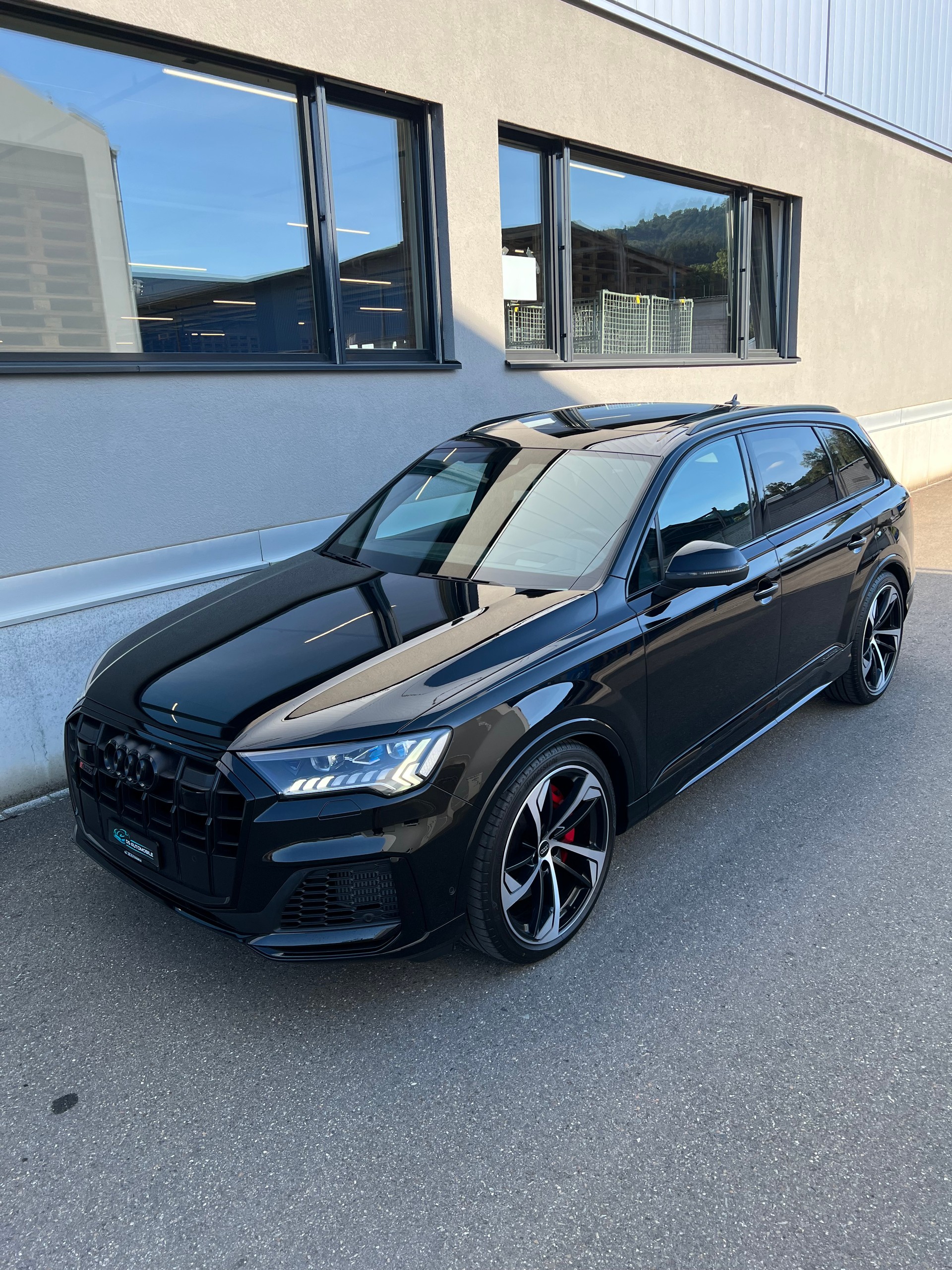 AUDI SQ7 TFSI quattro tiptronic-image-23