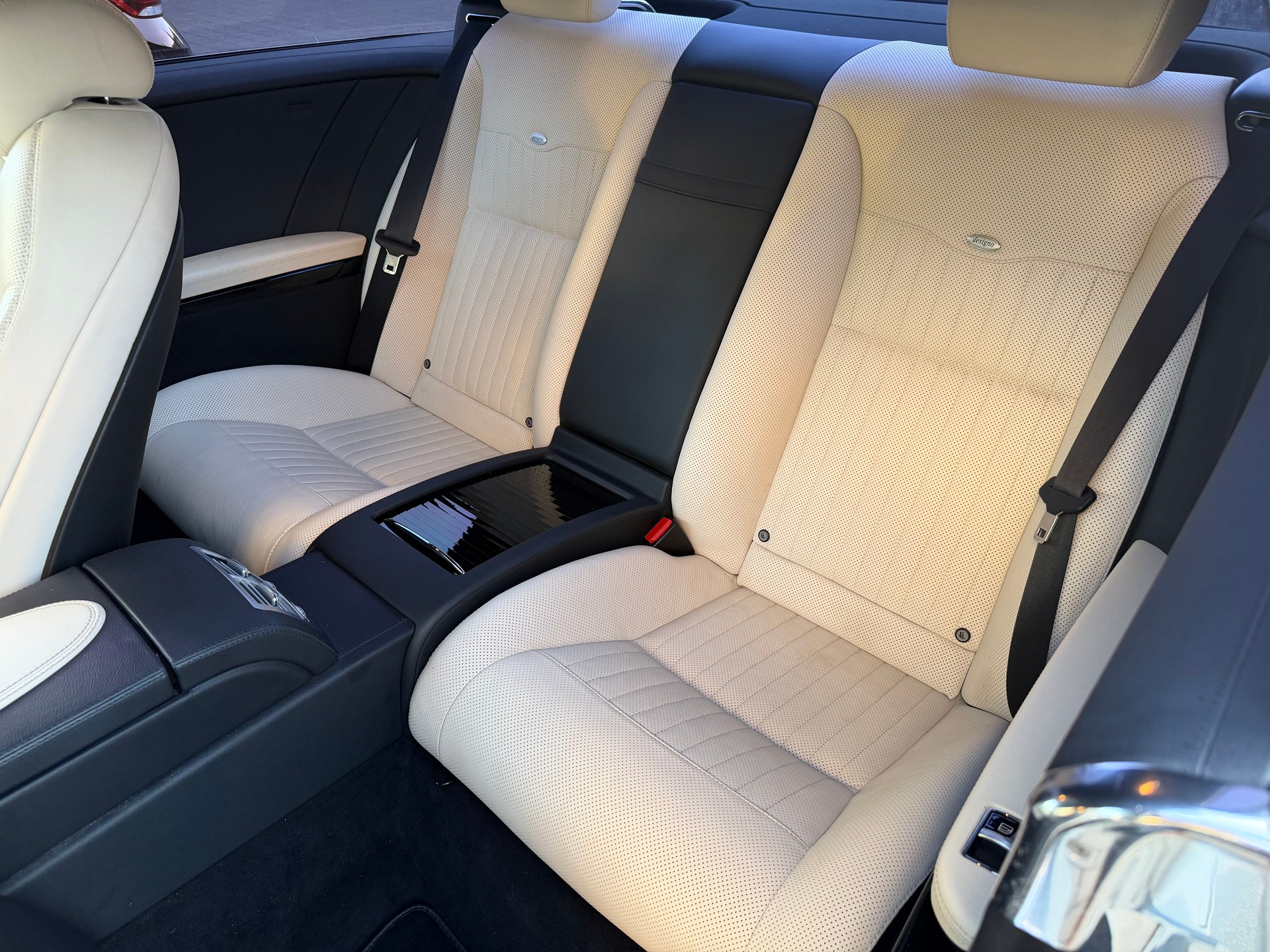 MERCEDES-BENZ CL 500 4Matic 7G-Tronic-image-14
