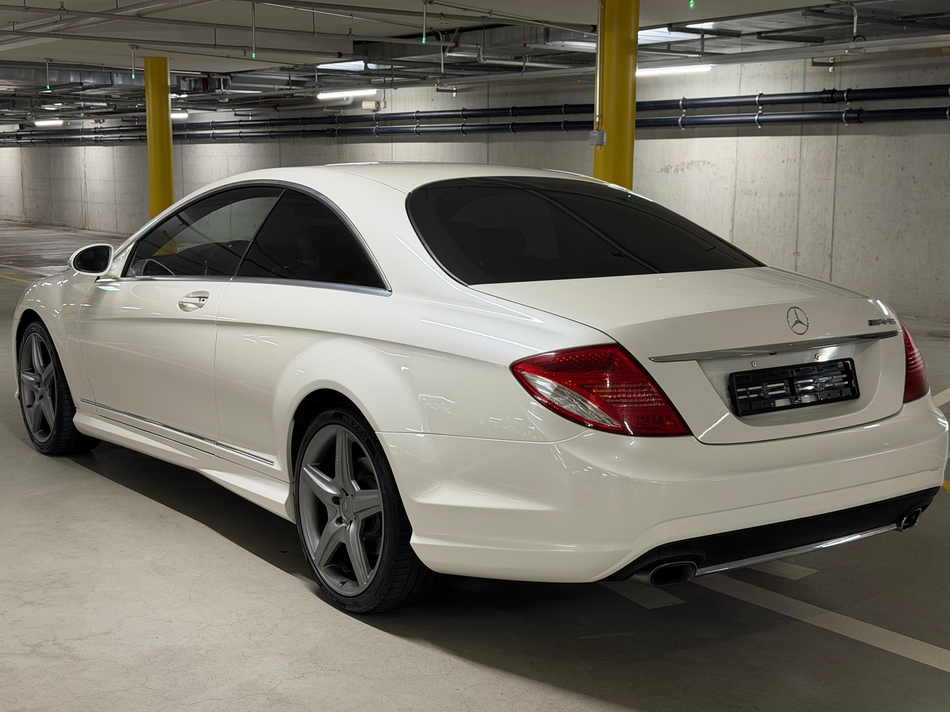 MERCEDES-BENZ CL 500 4Matic 7G-Tronic-image-2