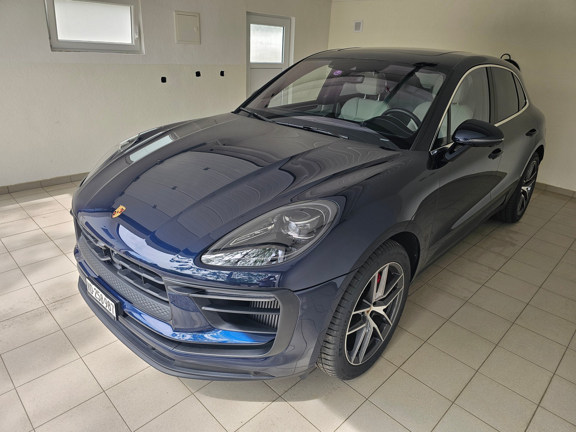PORSCHE 2.9 V6 Macan S Très bon état avec garantie Porsche-image-1