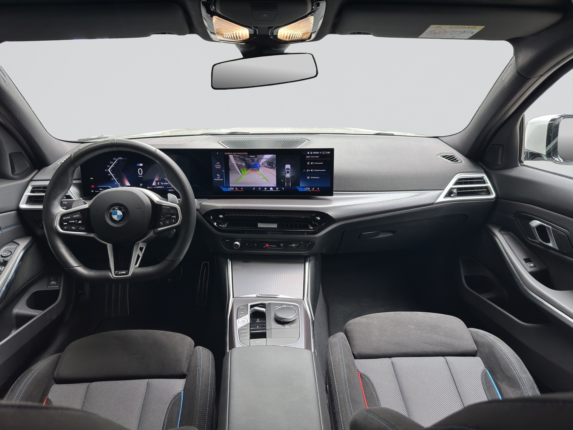 BMW 330i Touring xDrive Steptronic M Sport-image-12