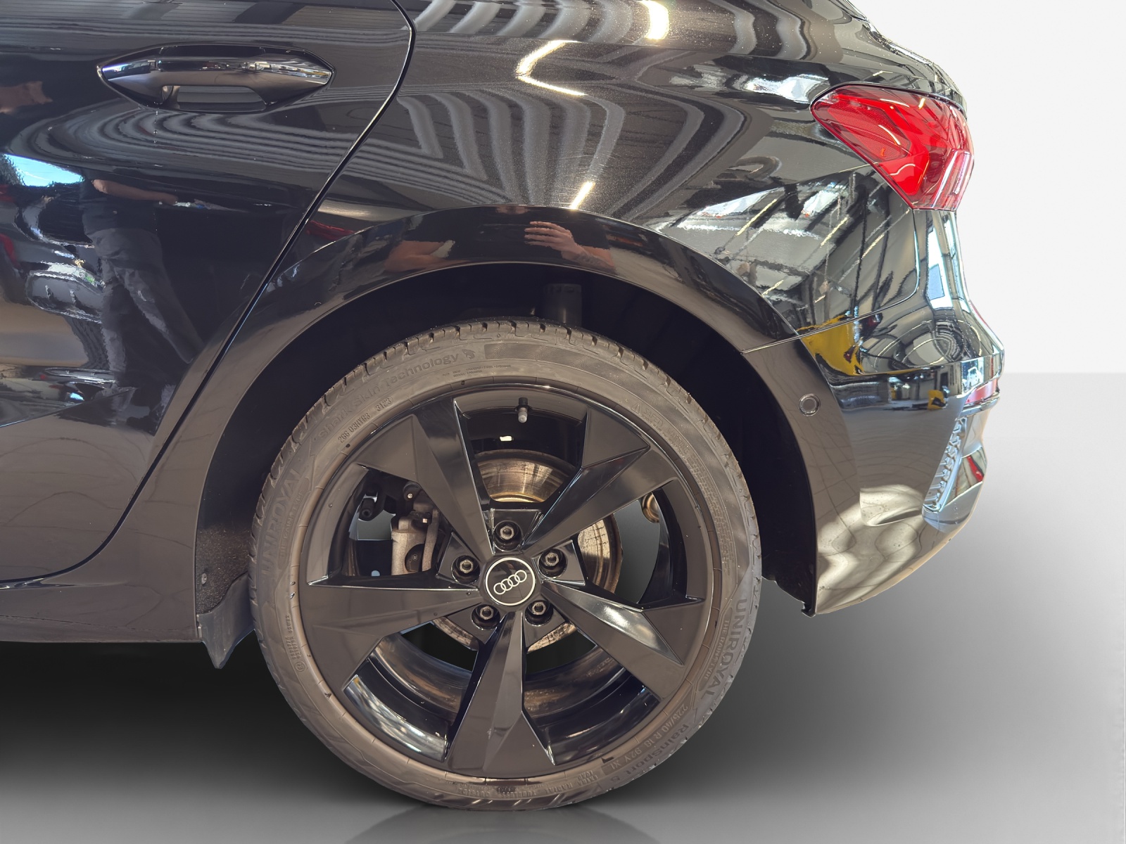 AUDI A3 Sportback 35 TFSI advanced Attraction S-tronic-image-12
