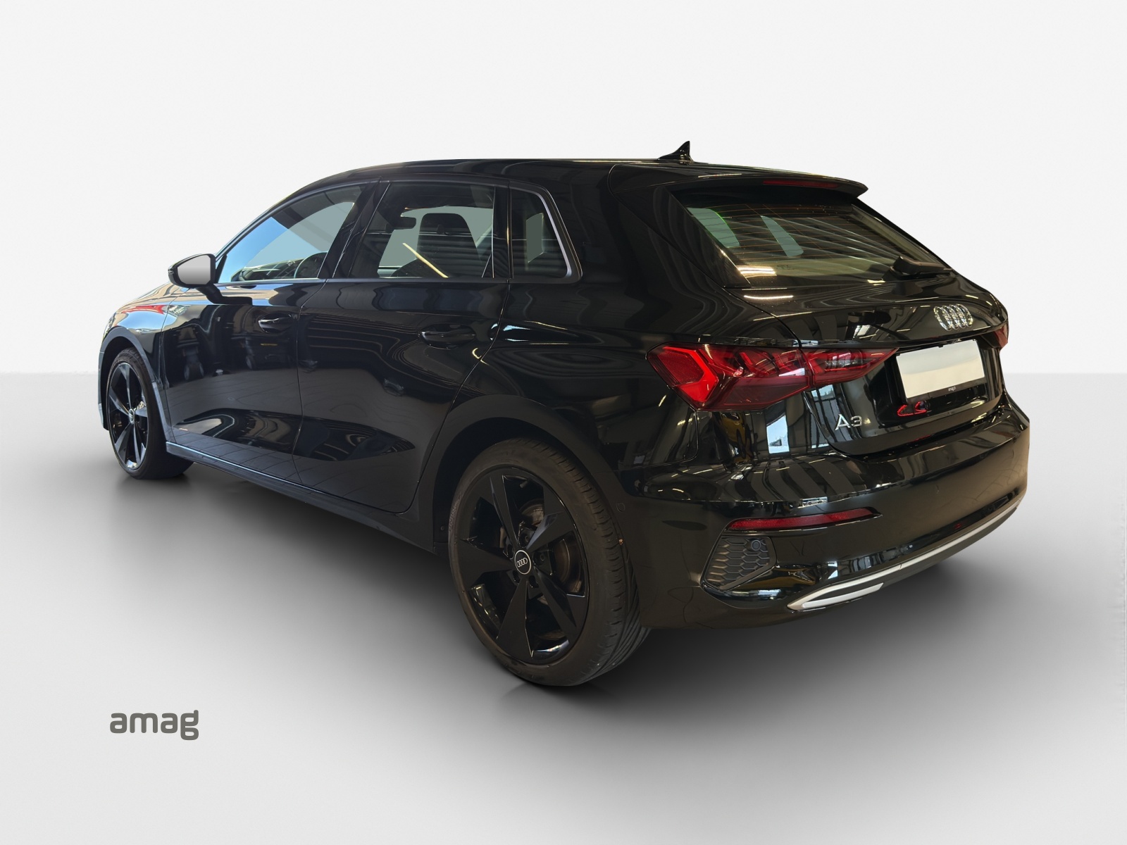 AUDI A3 Sportback 35 TFSI advanced Attraction S-tronic-image-2