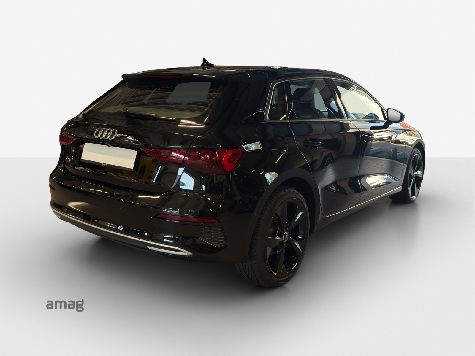 AUDI A3 Sportback 35 TFSI advanced Attraction S-tronic-image-4