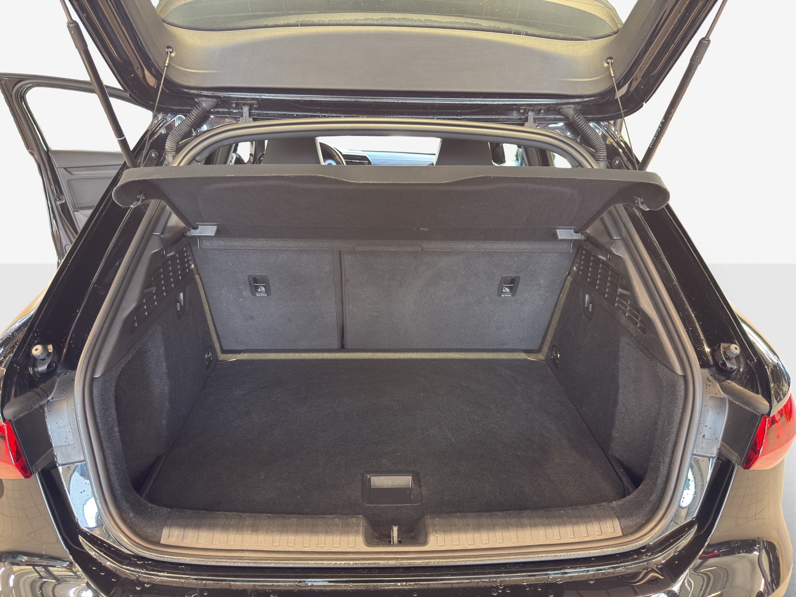AUDI A3 Sportback 35 TFSI advanced Attraction S-tronic-image-11