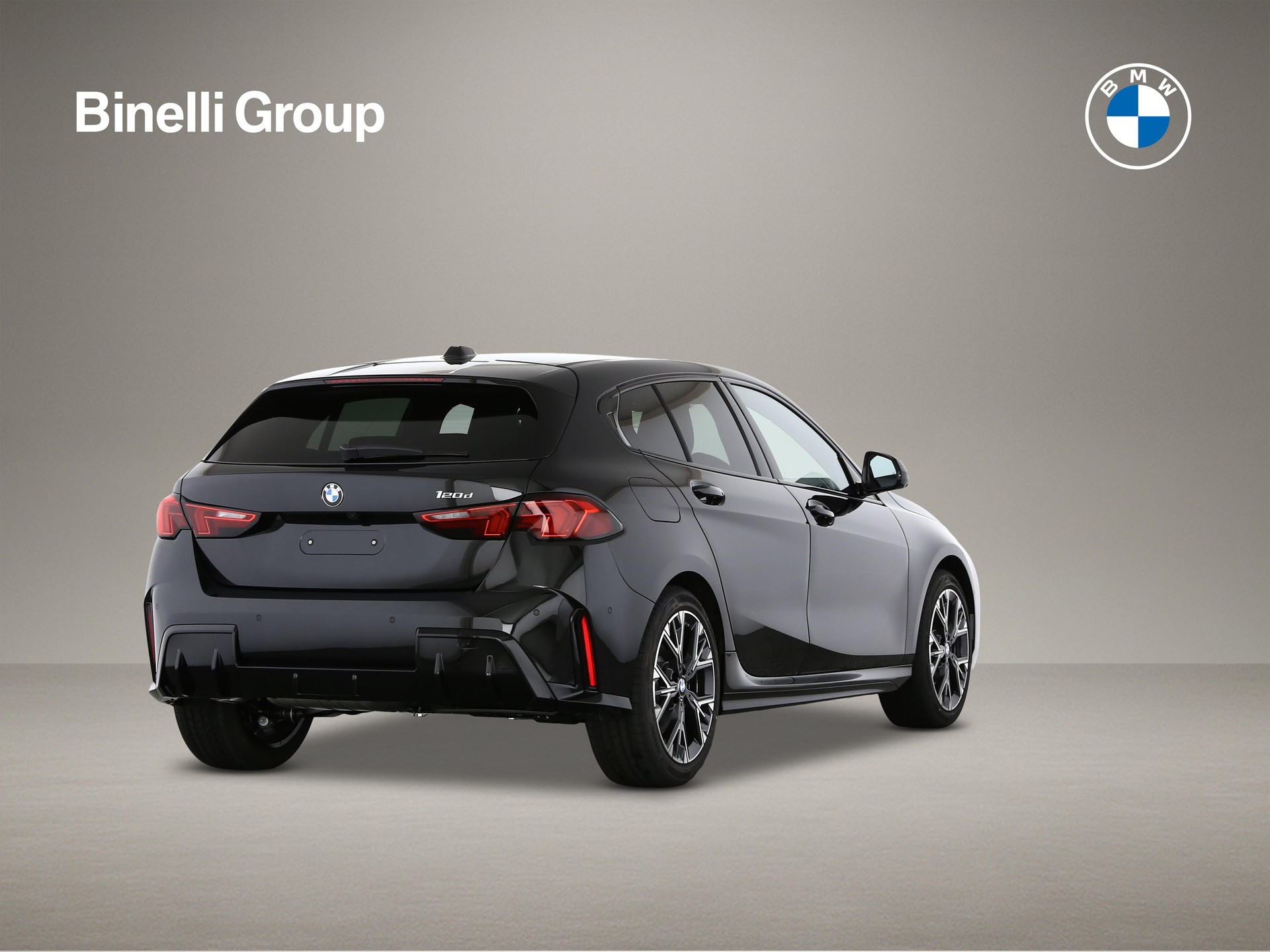 BMW 120d-showroom-element-1