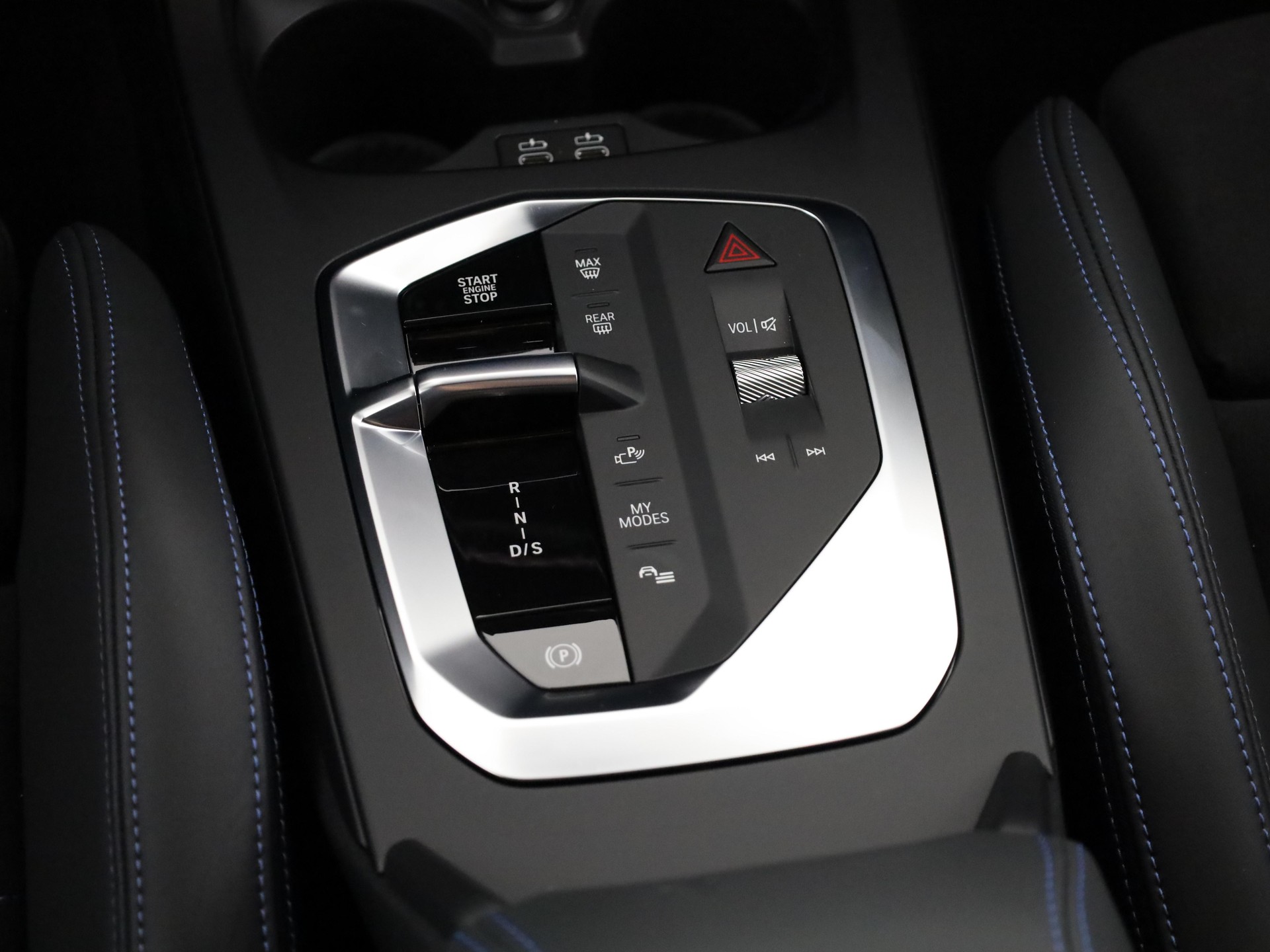 BMW 120d-image-16