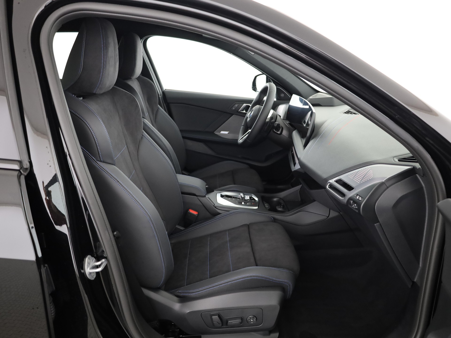 BMW 120d-image-12