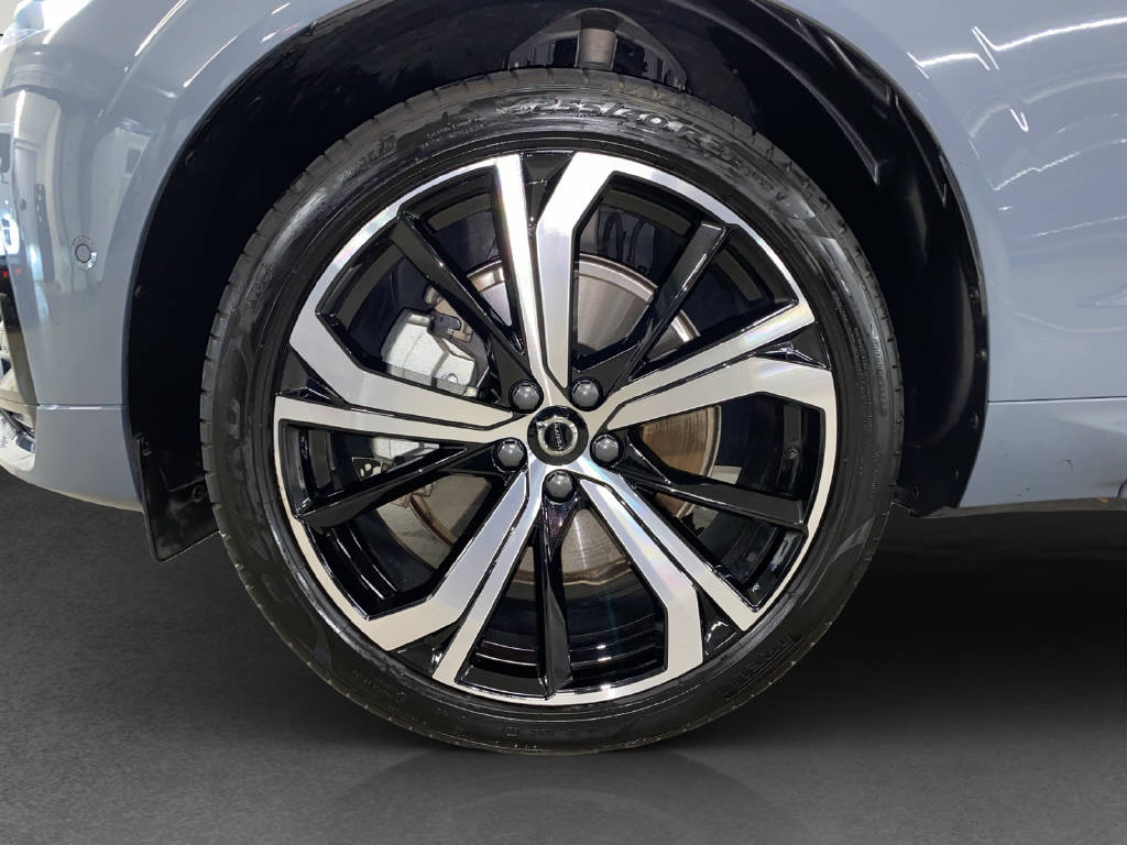 VOLVO XC60 2.0 T6 TE Ultimate Dark eAWD-image-13