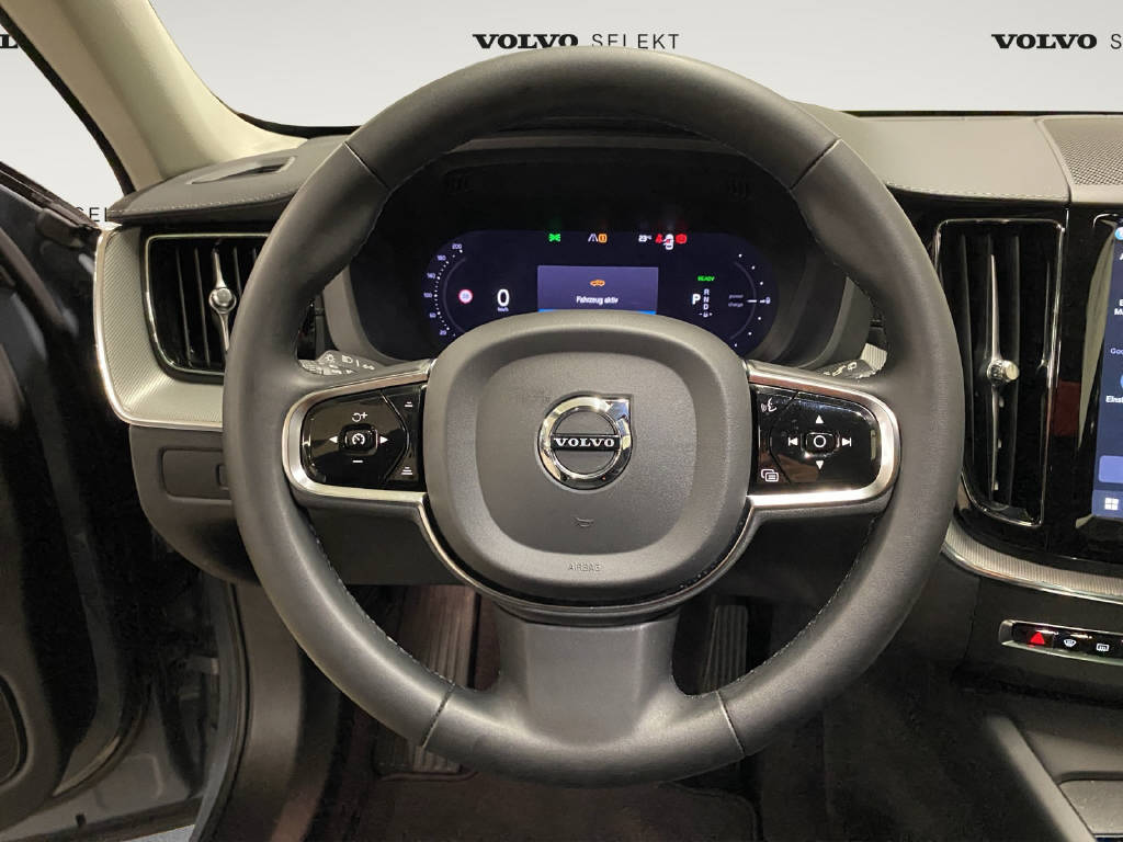 VOLVO XC60 2.0 T6 TE Ultimate Dark eAWD-image-7