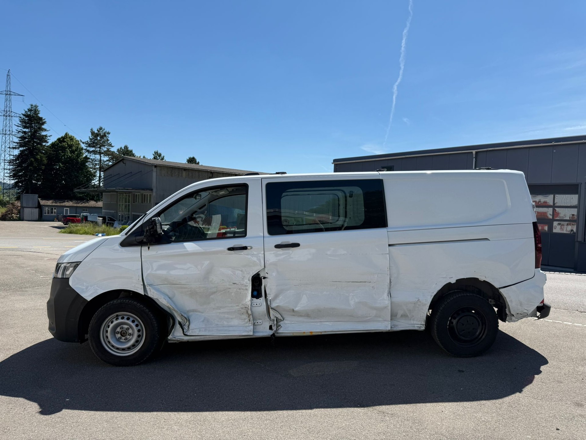 VW Transporter 2.0 TDI Edition Lang-image-1