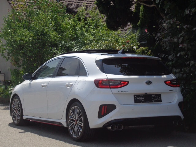 KIA Ceed 1.6 T-GDi GT DCT-image-2