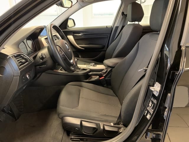 BMW 116i Business-image-4