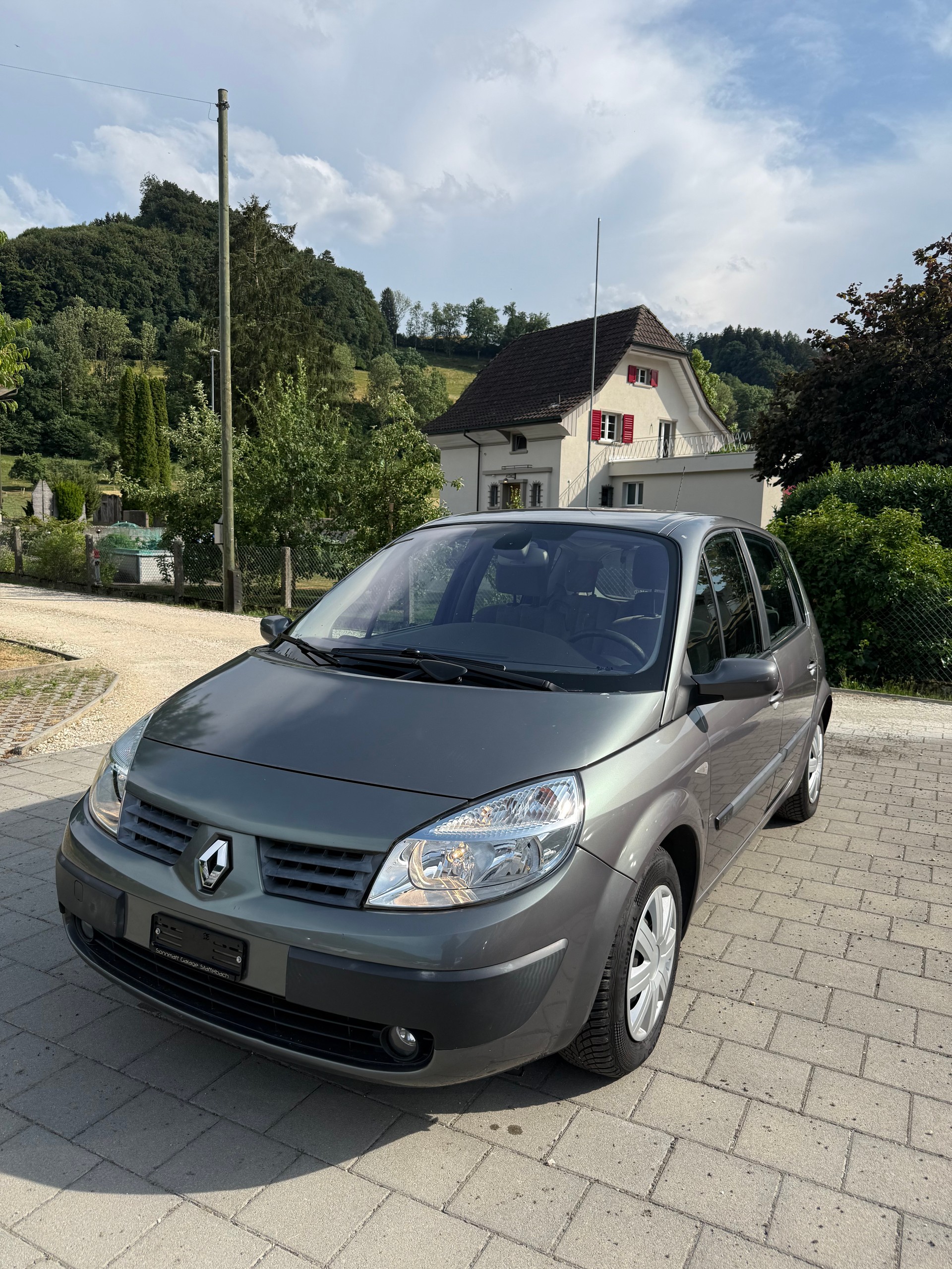 RENAULT 1.6 16V Expression-image-0