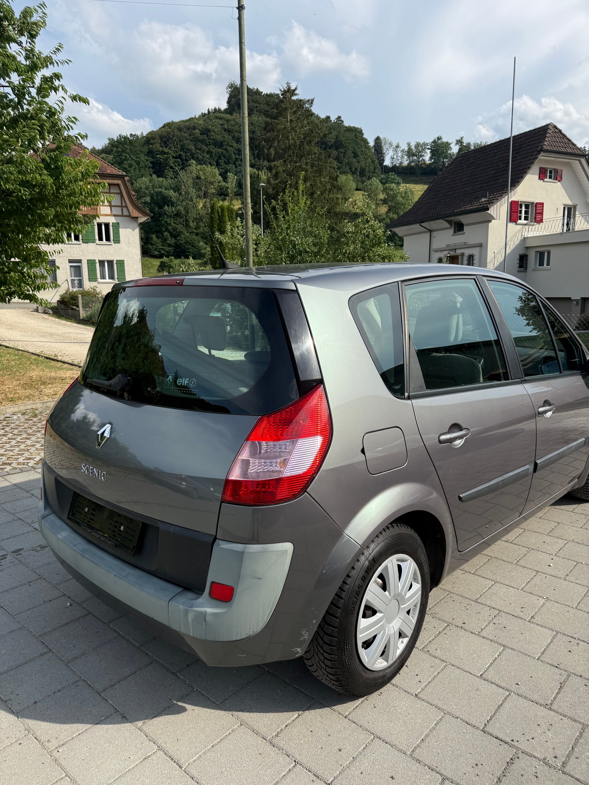 RENAULT 1.6 16V Expression-image-1