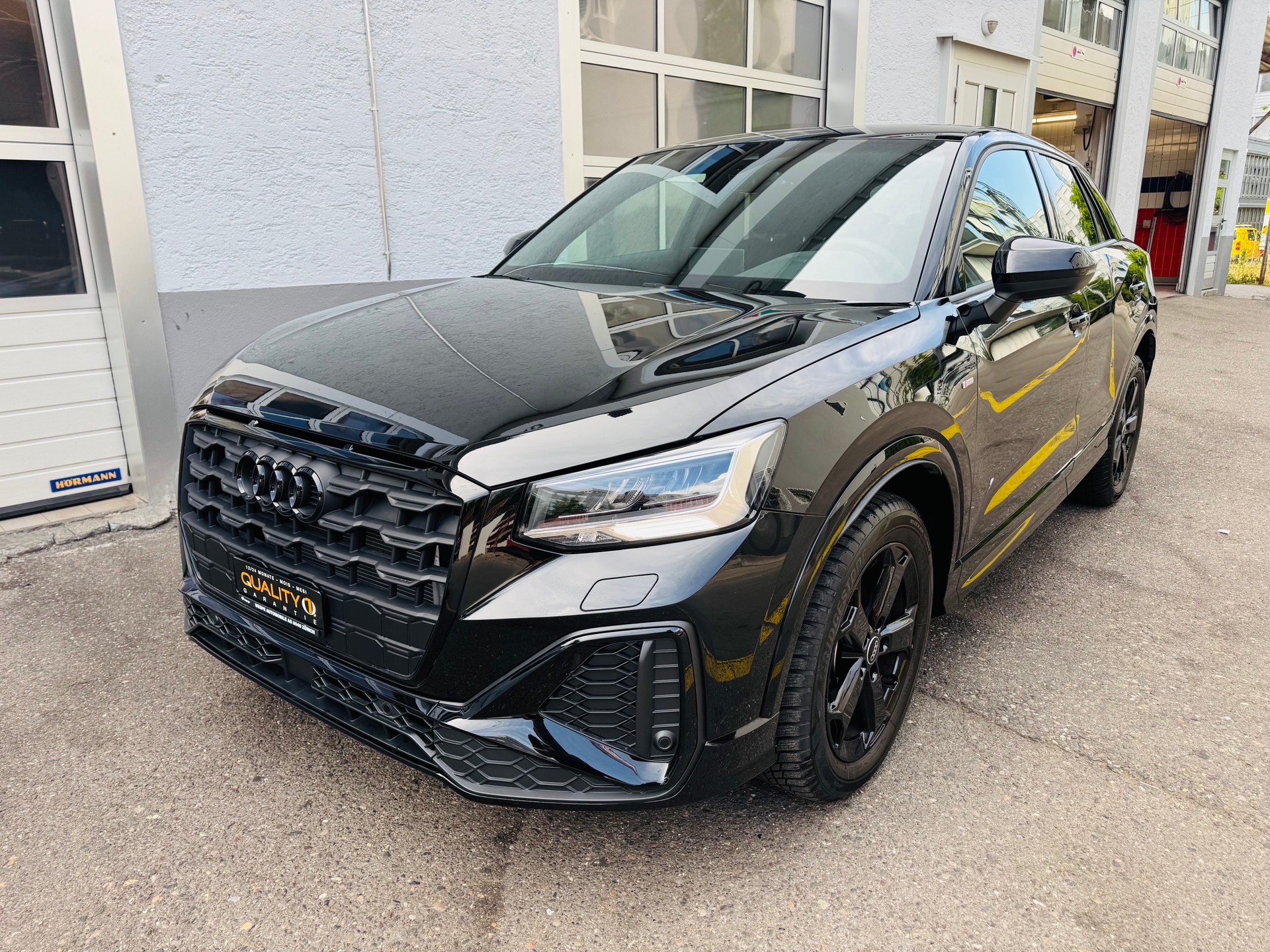 AUDI Q2 35 TFSI S line S-tronic-image-2
