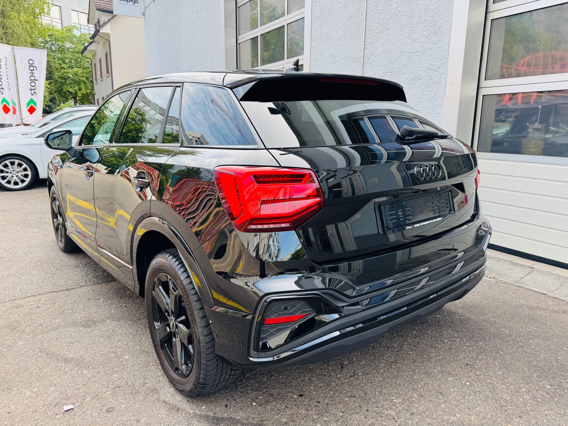 AUDI Q2 35 TFSI S line S-tronic-image-4