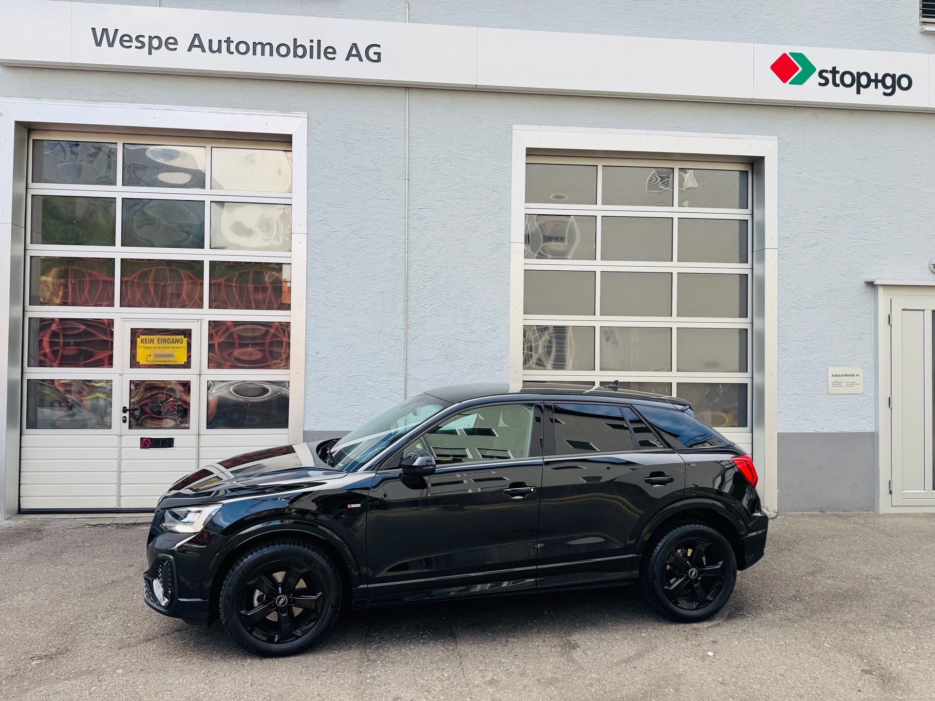 AUDI Q2 35 TFSI S line S-tronic-image-1