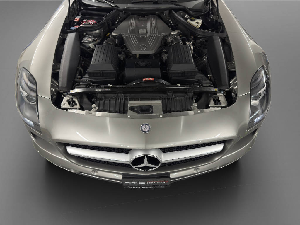 MERCEDES-BENZ SLS AMG Coupé-image-8