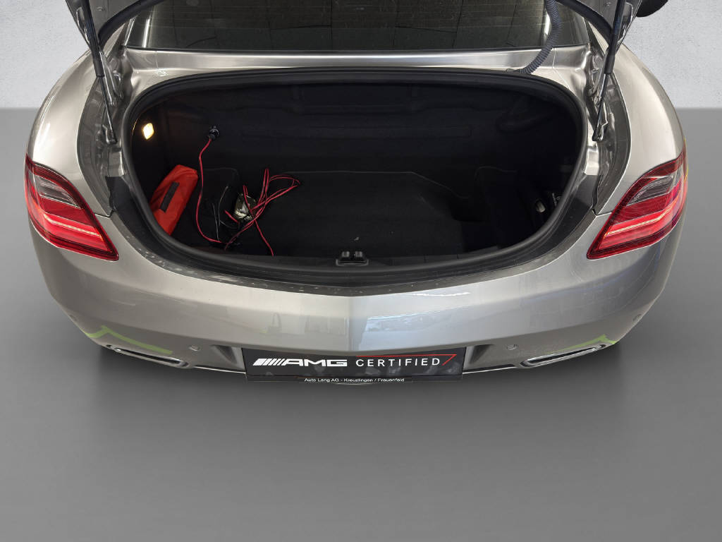 MERCEDES-BENZ SLS AMG Coupé-image-7