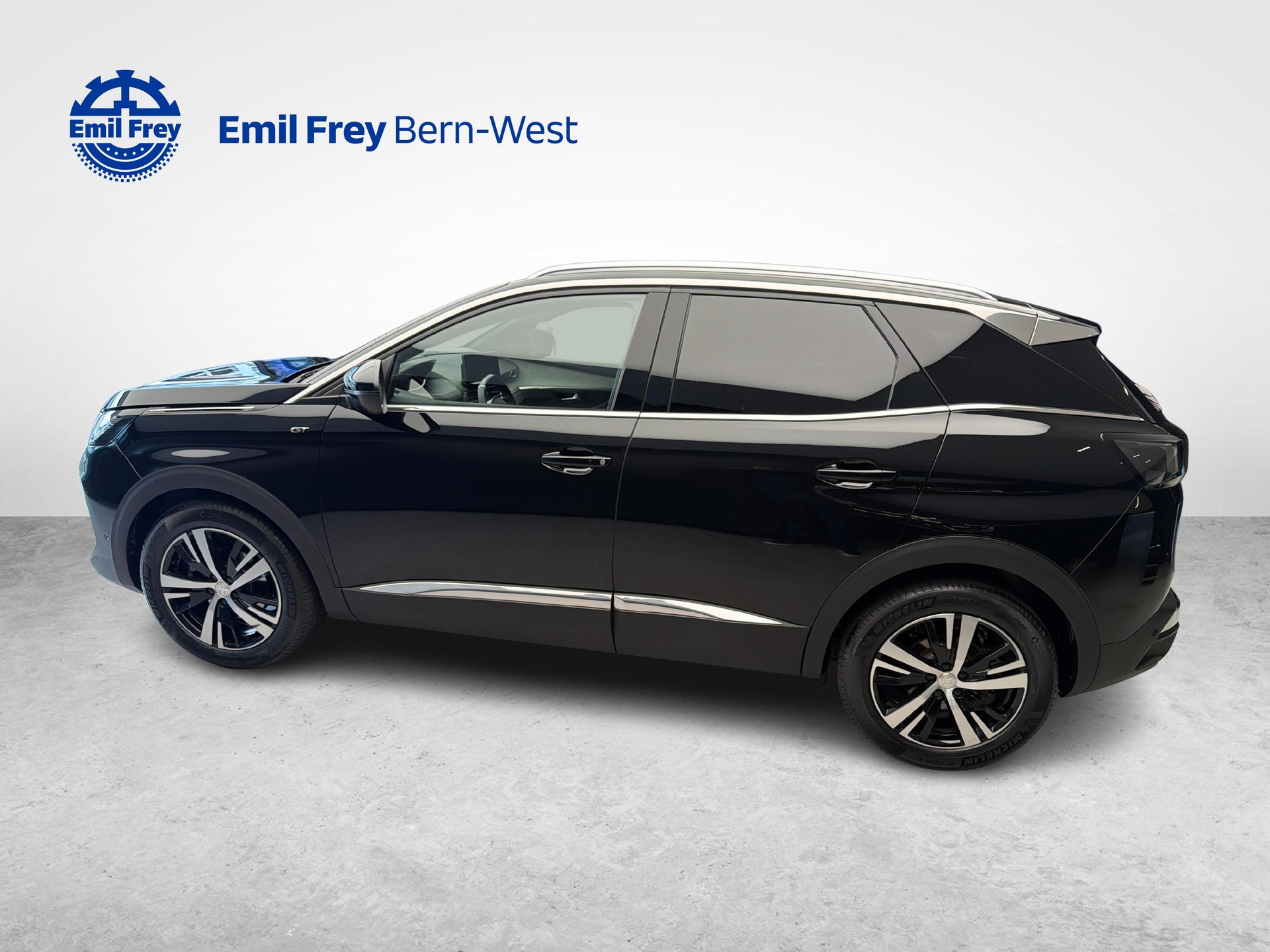PEUGEOT 3008 1.2 Hybrid GT-image-1