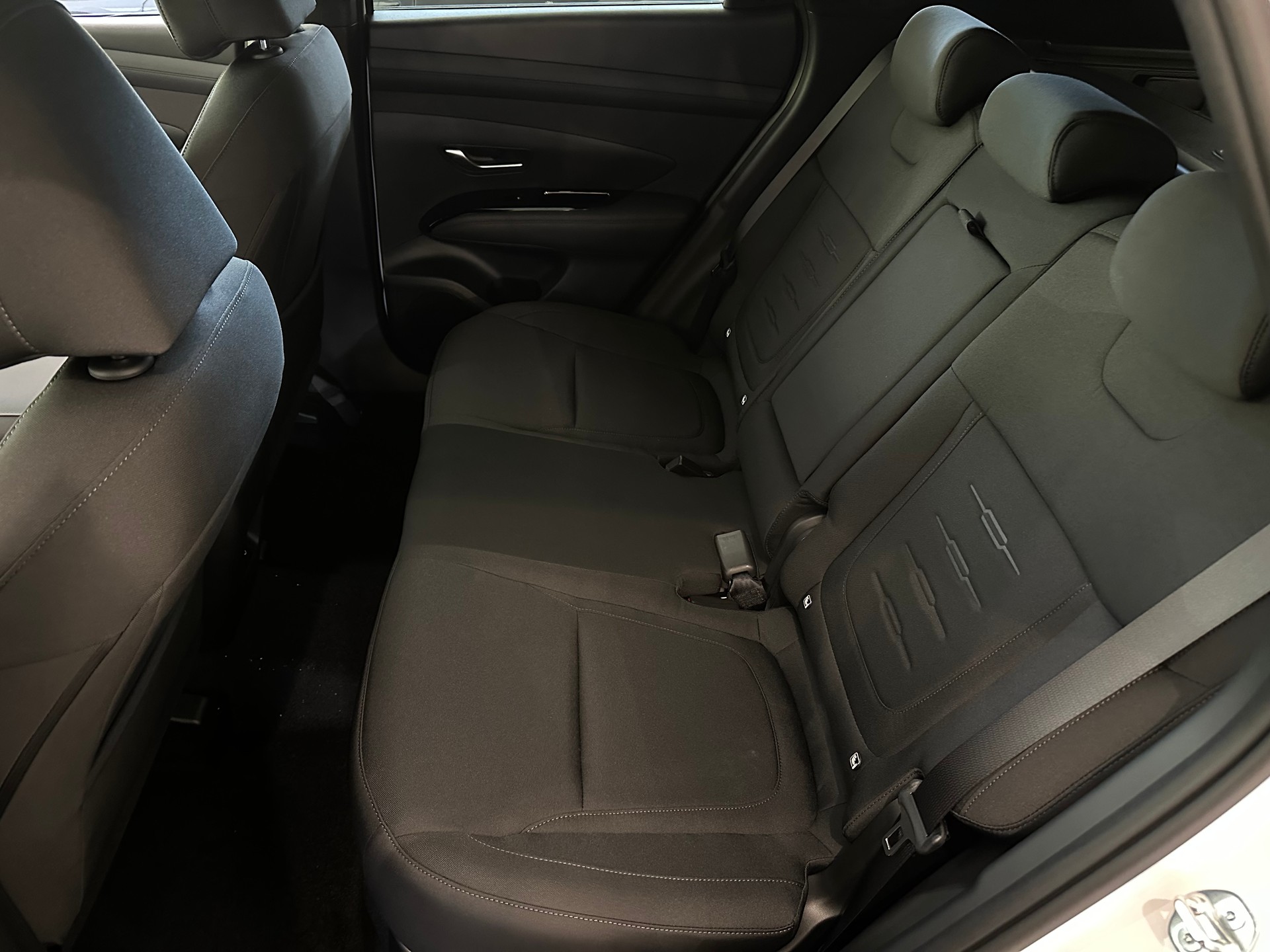 HYUNDAI Tucson 1.6 HEV Black Line 4WD-image-11