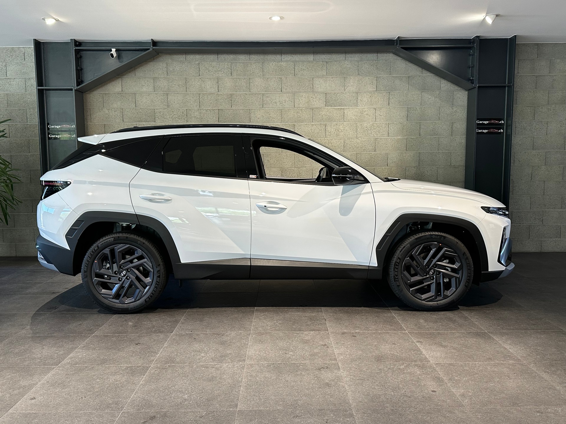 HYUNDAI Tucson 1.6 HEV Black Line 4WD-image-3