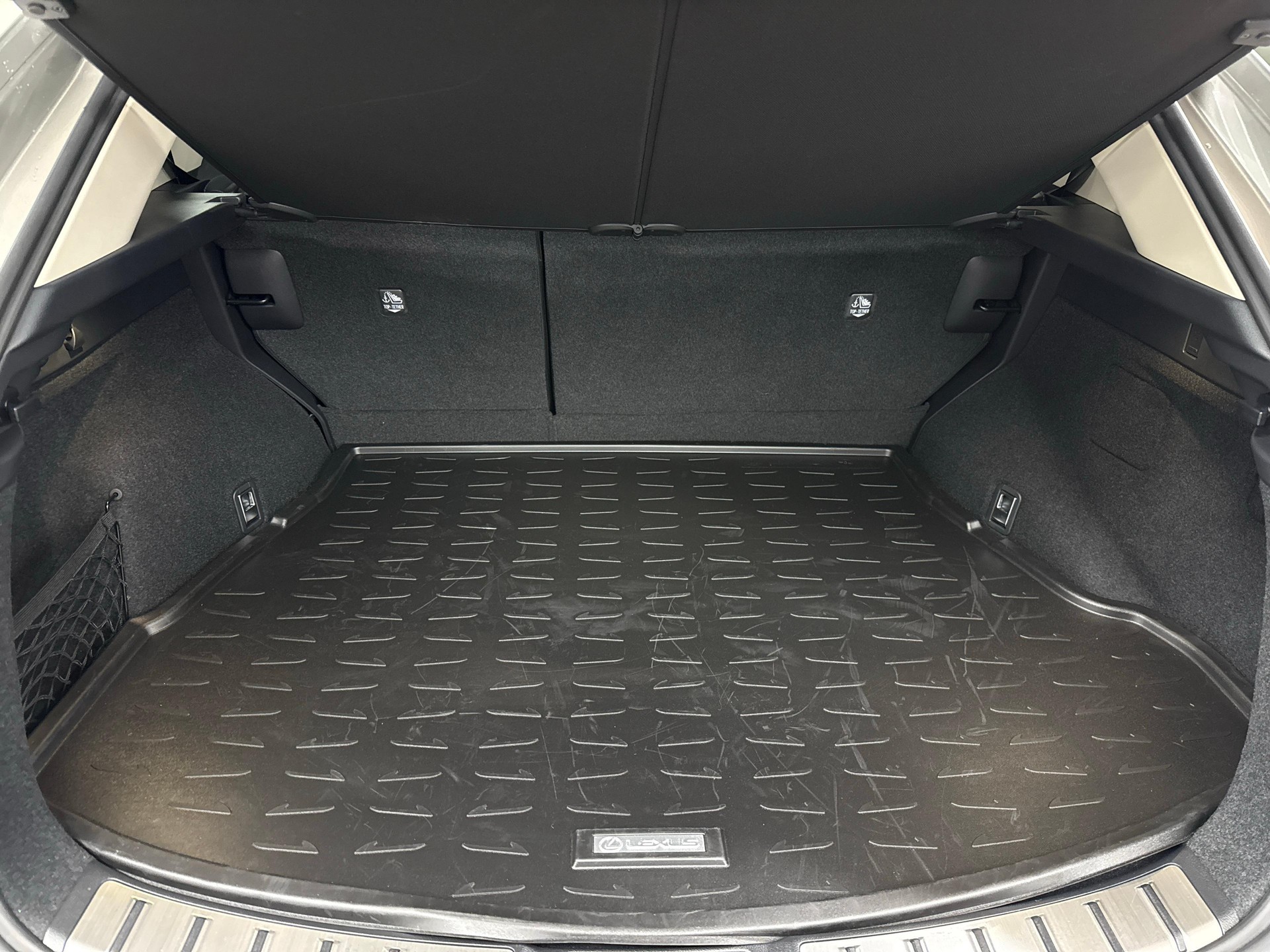 LEXUS NX 450h+ Comfort-image-11