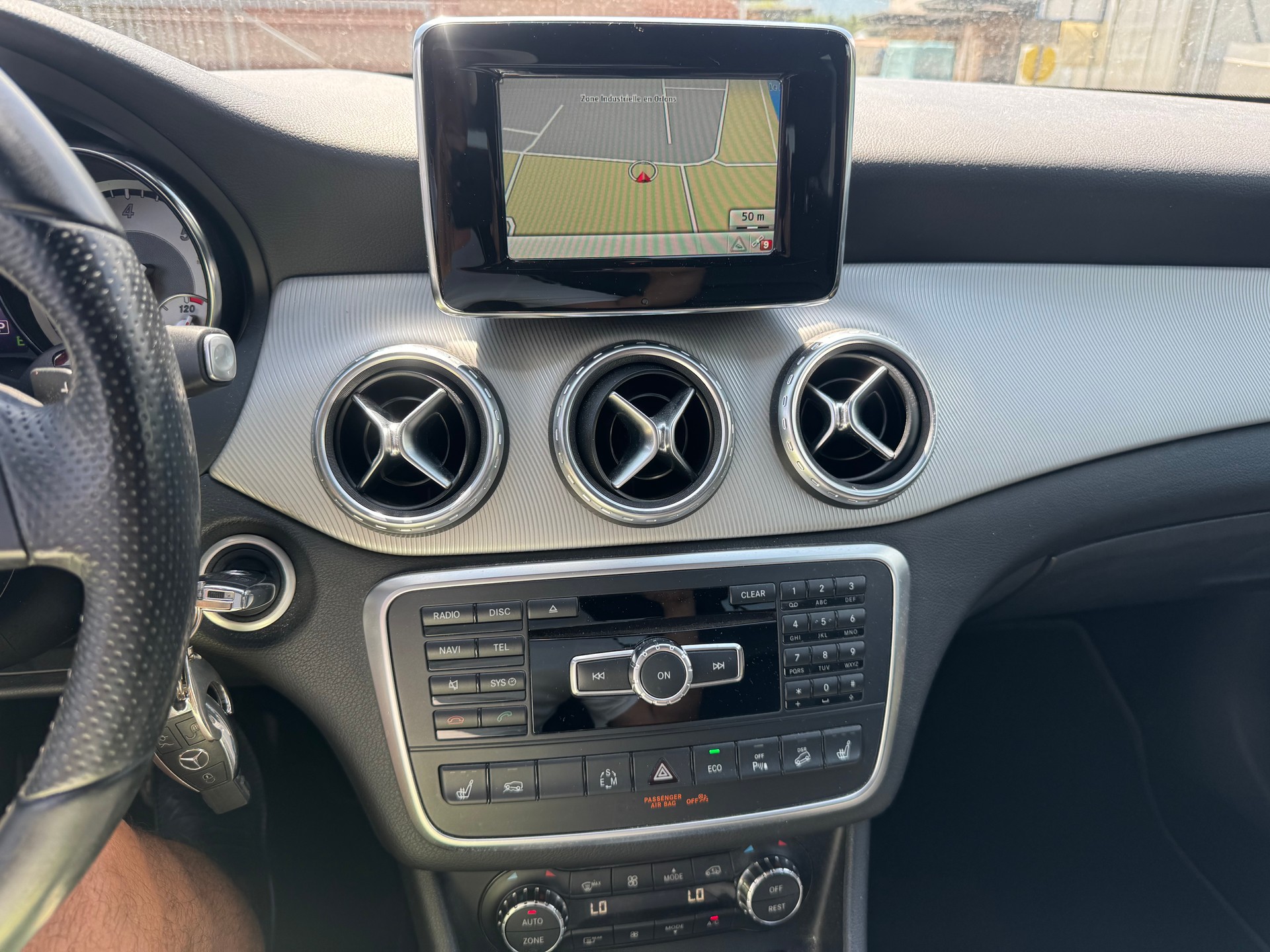 MERCEDES-BENZ GLA 200 CDI 4Matic 7G-DCT-image-22