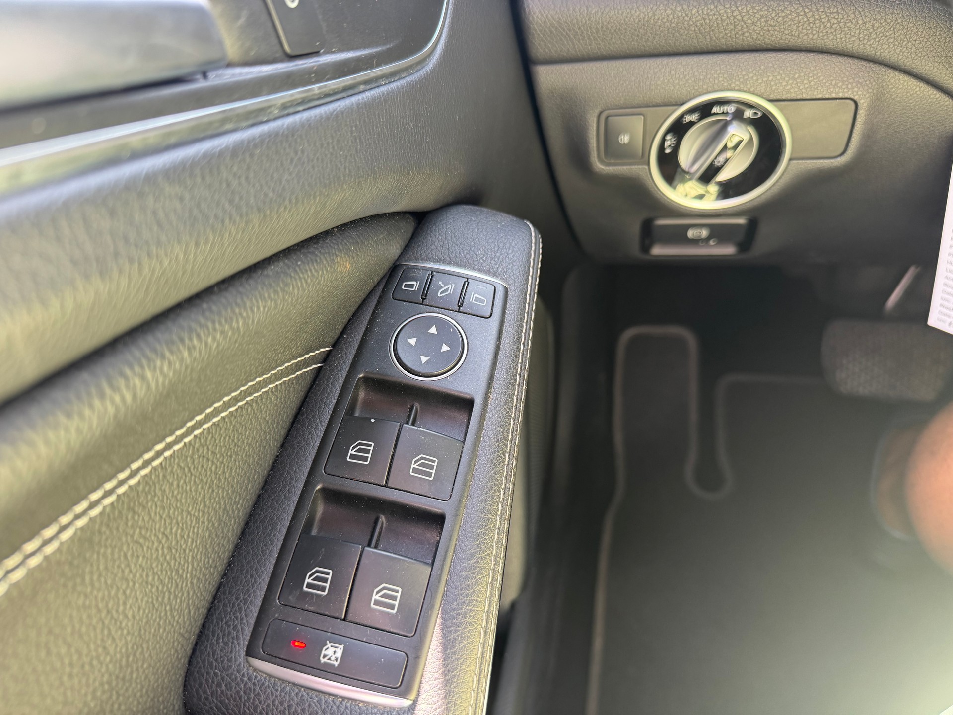 MERCEDES-BENZ GLA 200 CDI 4Matic 7G-DCT-image-18