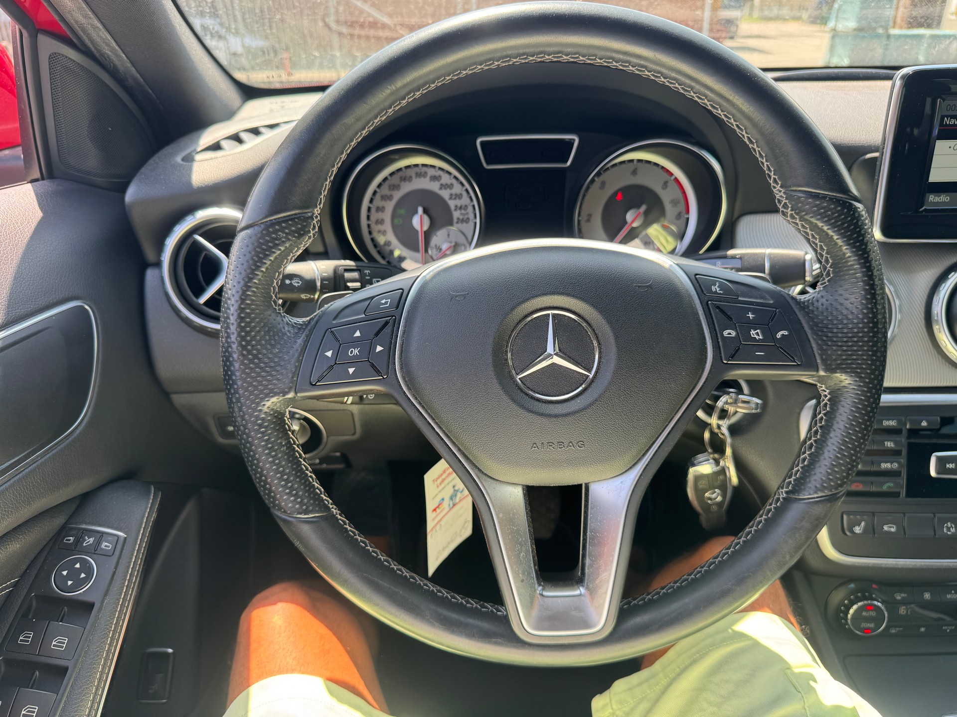 MERCEDES-BENZ GLA 200 CDI 4Matic 7G-DCT-image-19