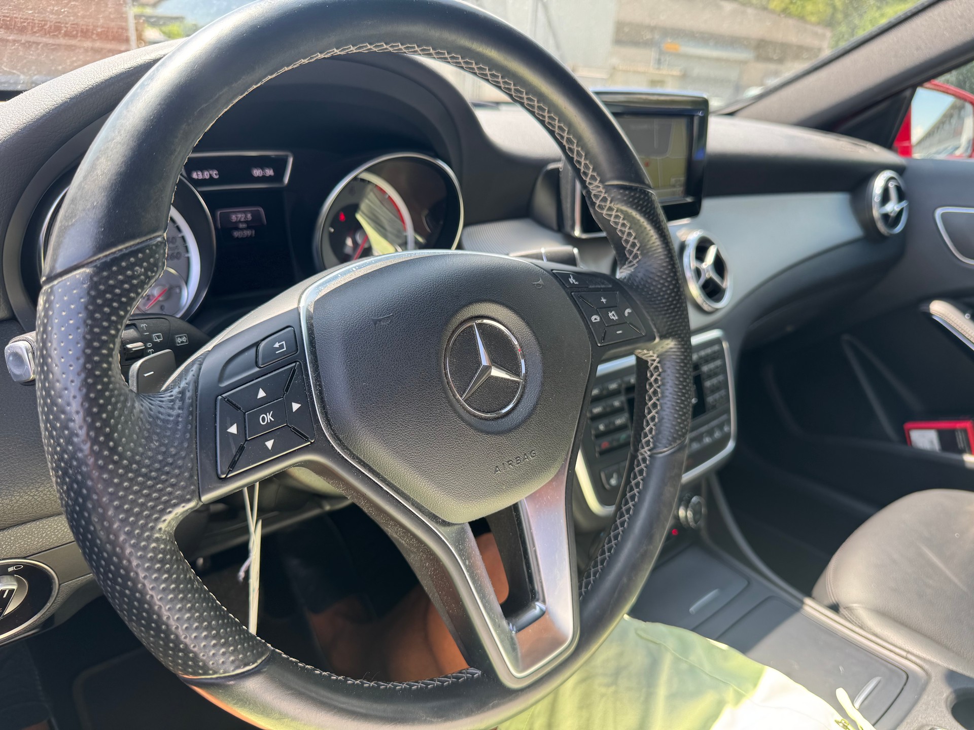 MERCEDES-BENZ GLA 200 CDI 4Matic 7G-DCT-image-26