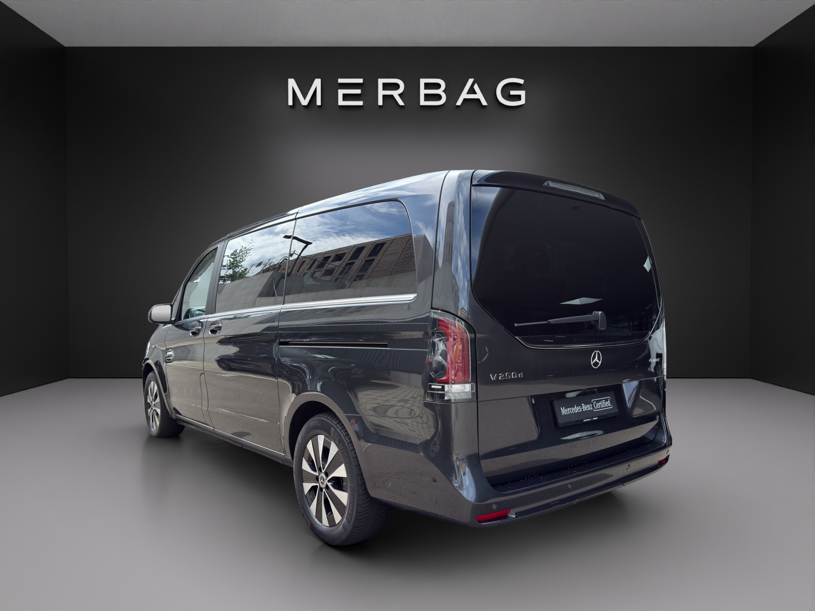 MERCEDES-BENZ V 250 d lang Avantgarde 4Matic G-Tronic-image-5