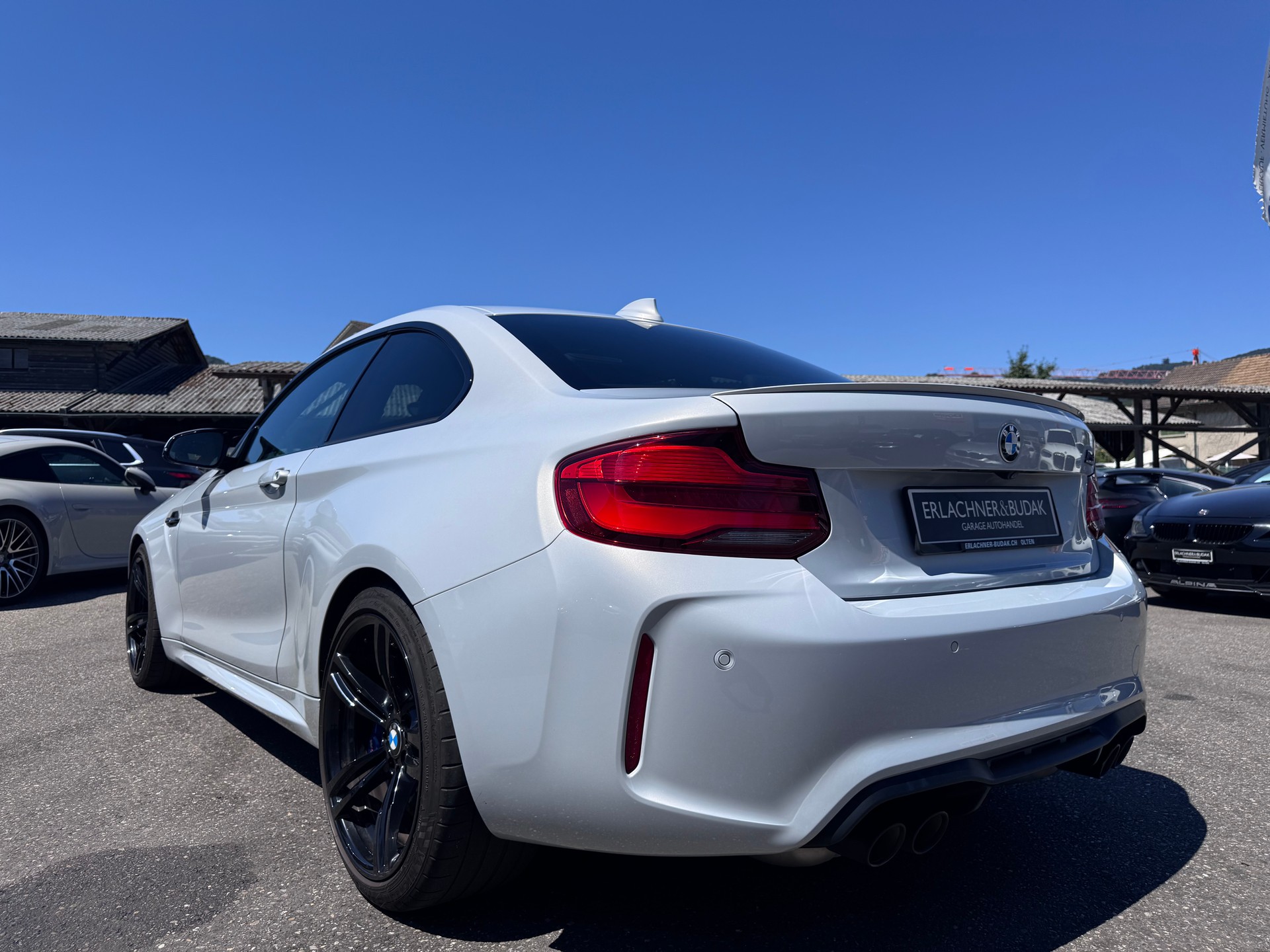 BMW M2 Competition Drivelogic-showroom-element-3