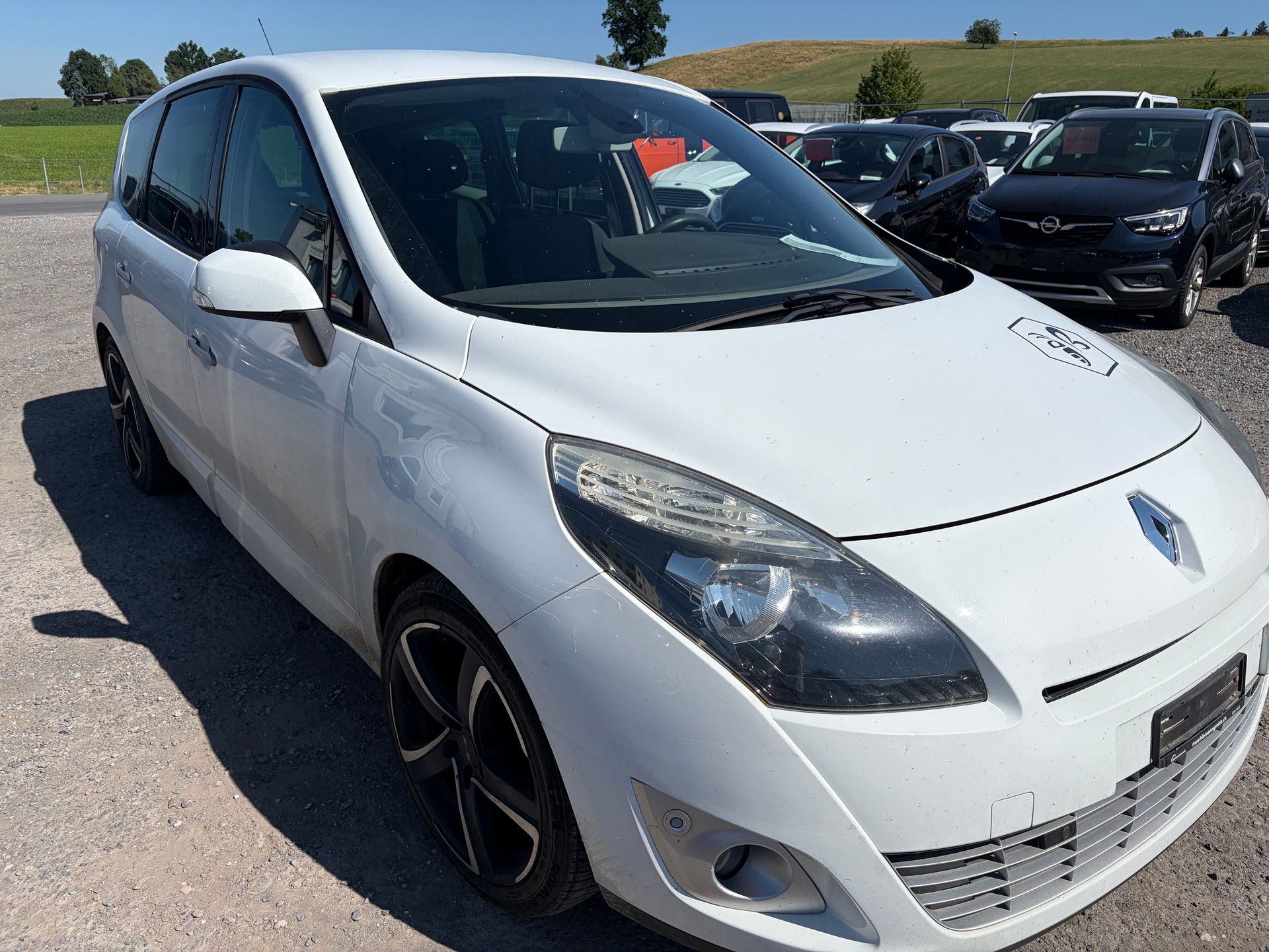 RENAULT Grand Scénic 1.4 16V Turbo Dynamique-image-0