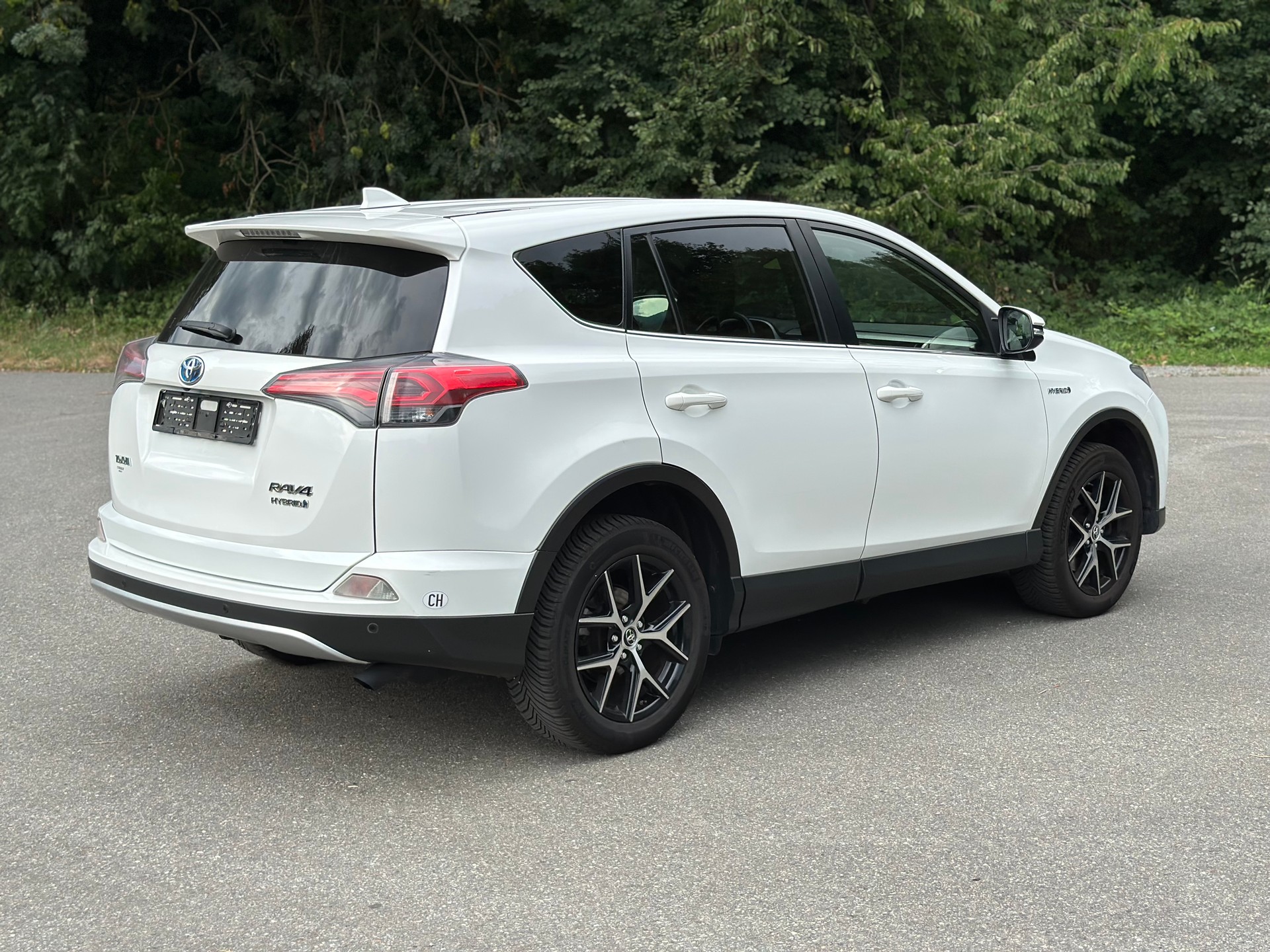 TOYOTA RAV-4 2.5 HSD Sol Premium e-CVT-image-1
