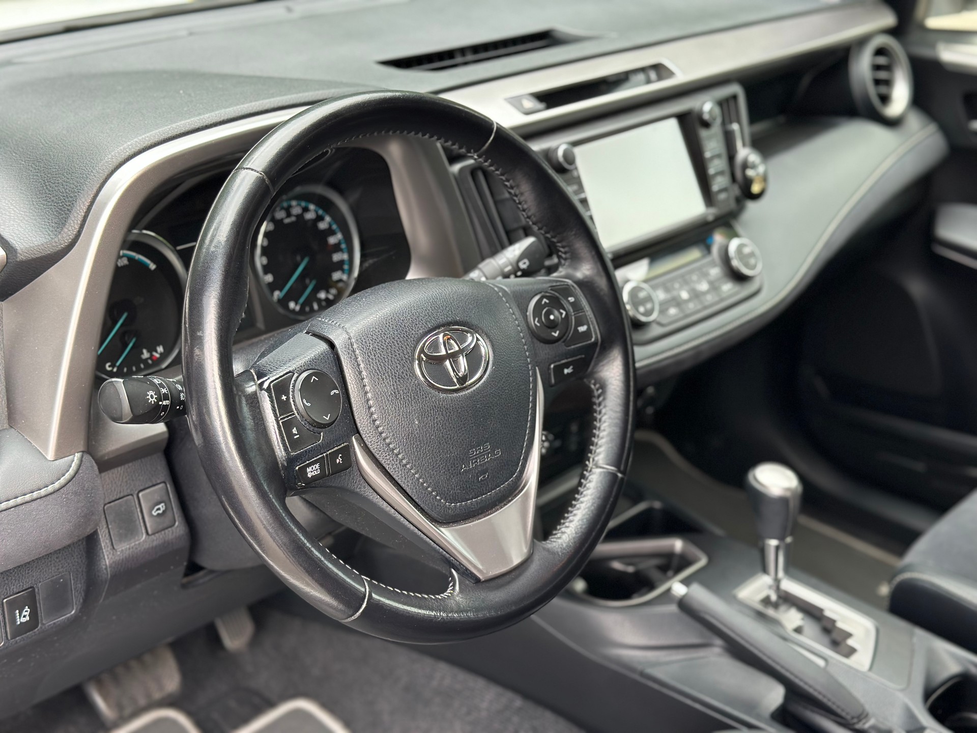 TOYOTA RAV-4 2.5 HSD Sol Premium e-CVT-image-6