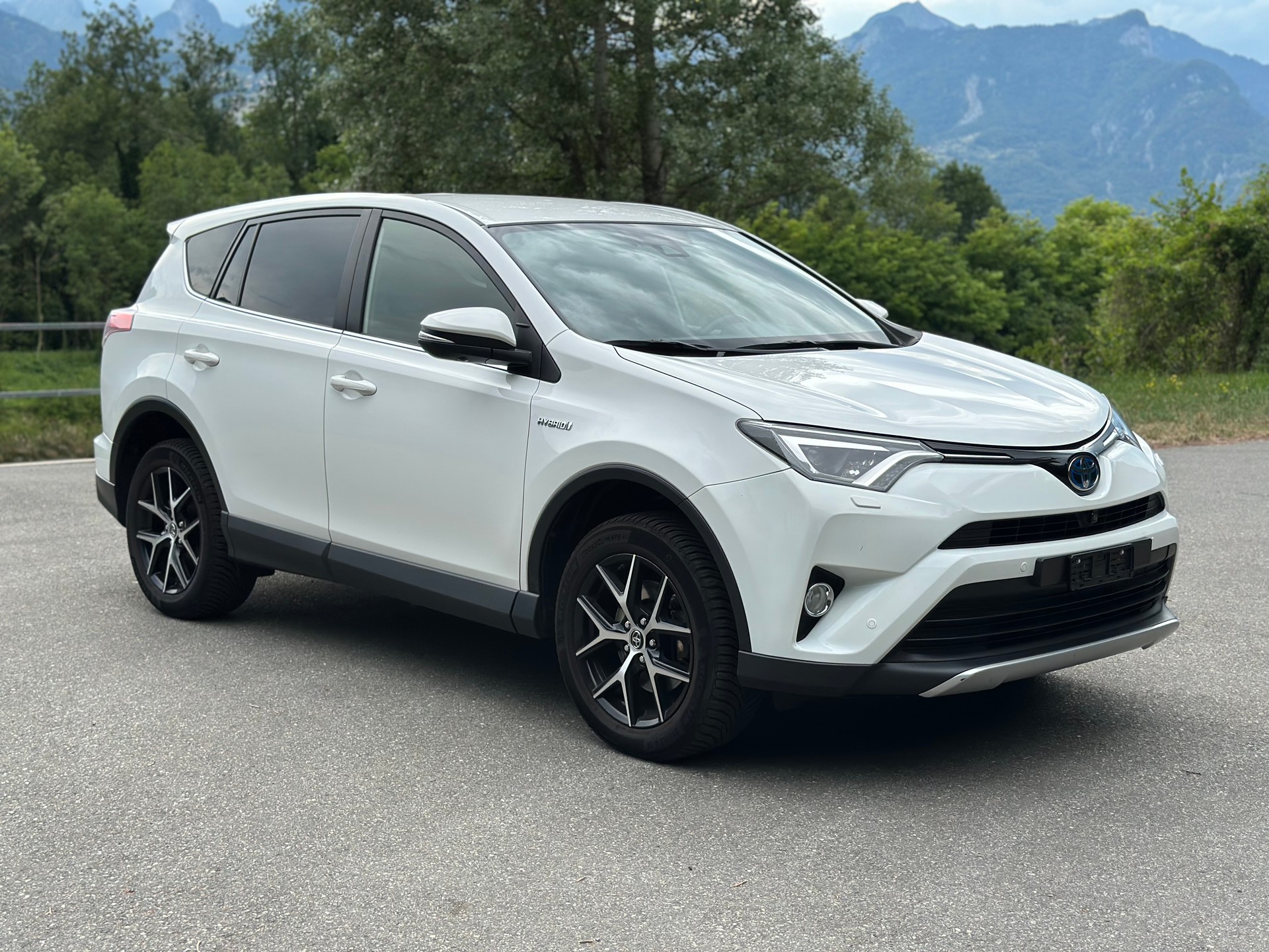 TOYOTA RAV-4 2.5 HSD Sol Premium e-CVT-image-0