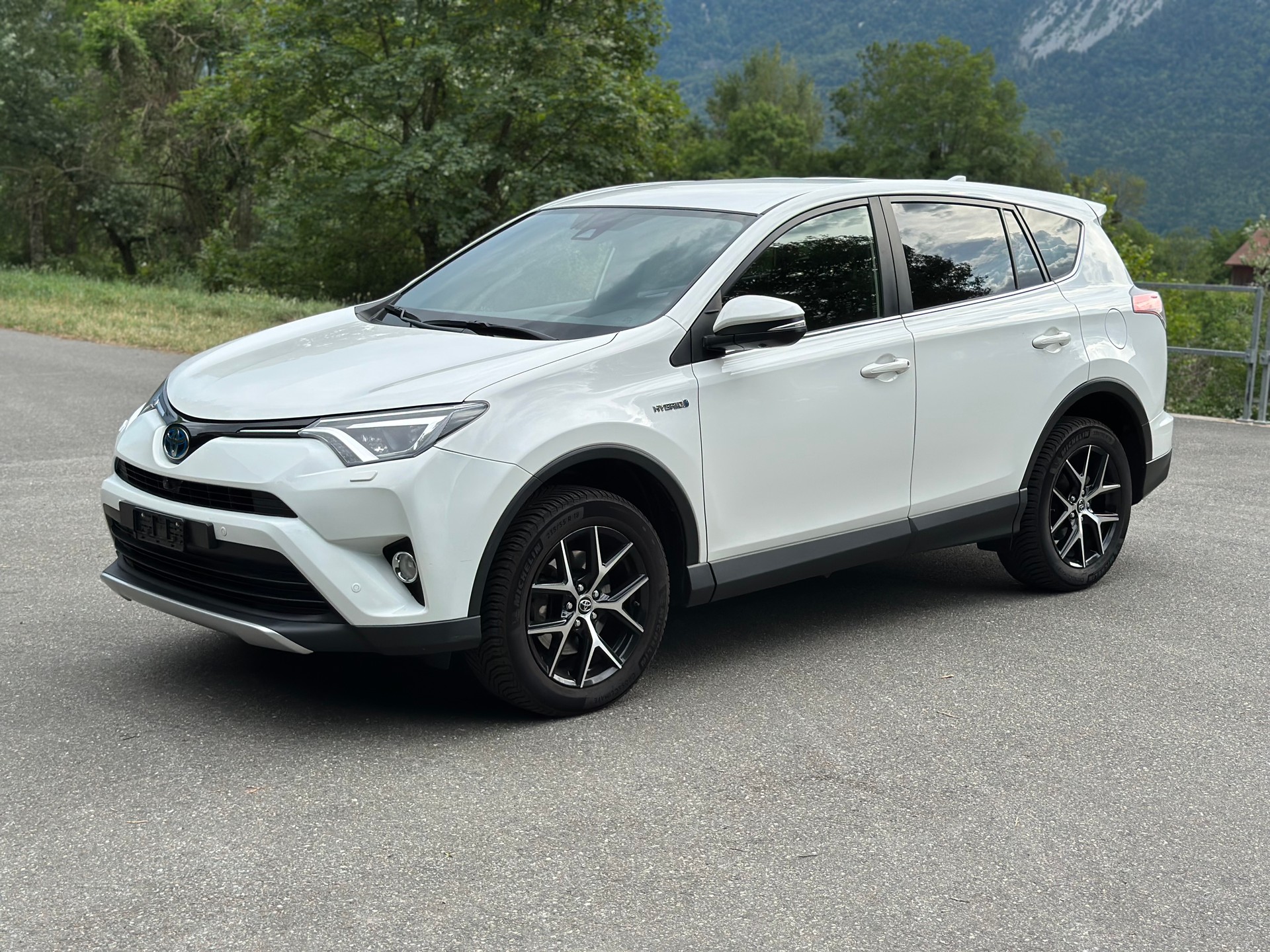 TOYOTA RAV-4 2.5 HSD Sol Premium e-CVT-image-4