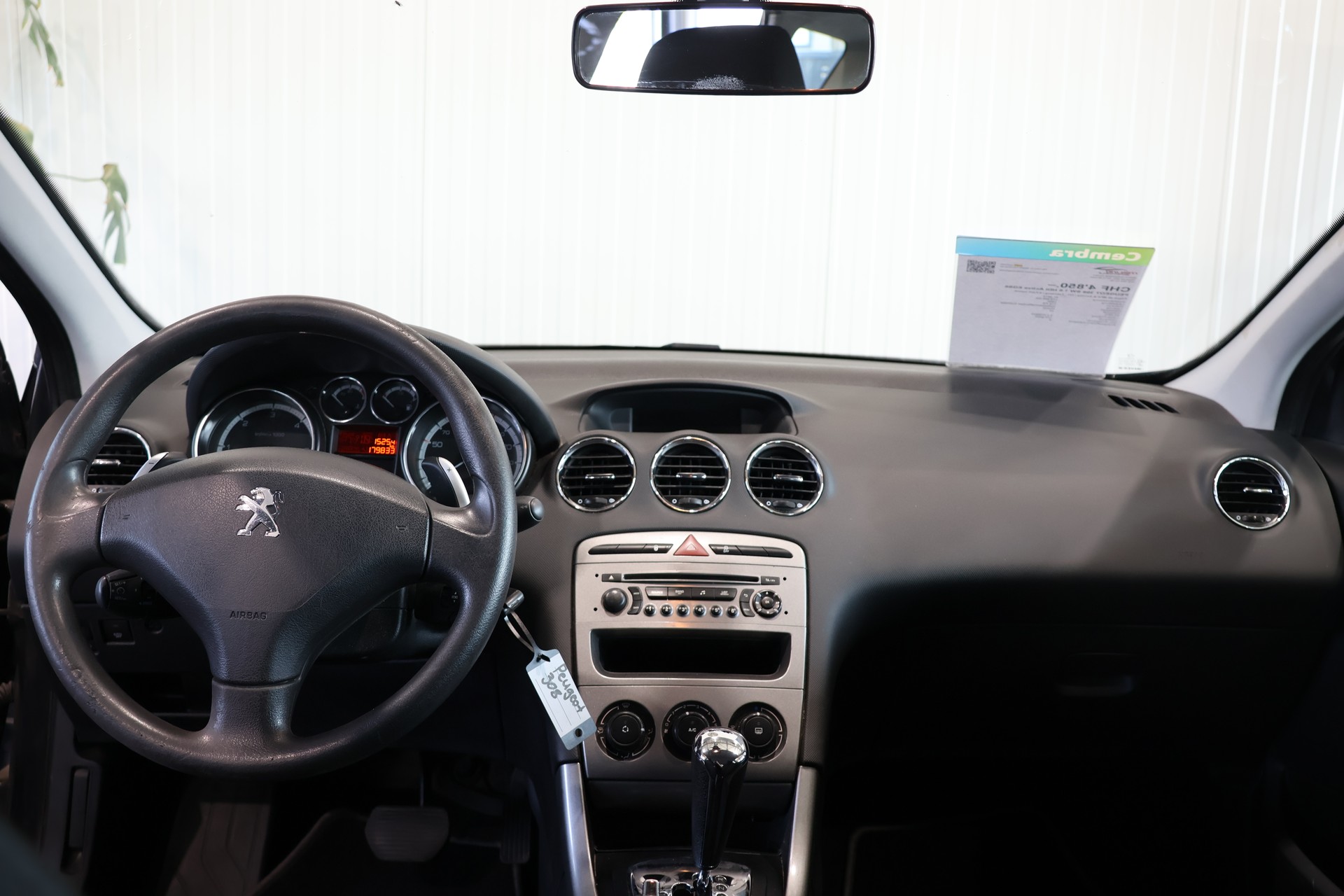 PEUGEOT 308 SW 1.6 HDI Active EGS6-image-11