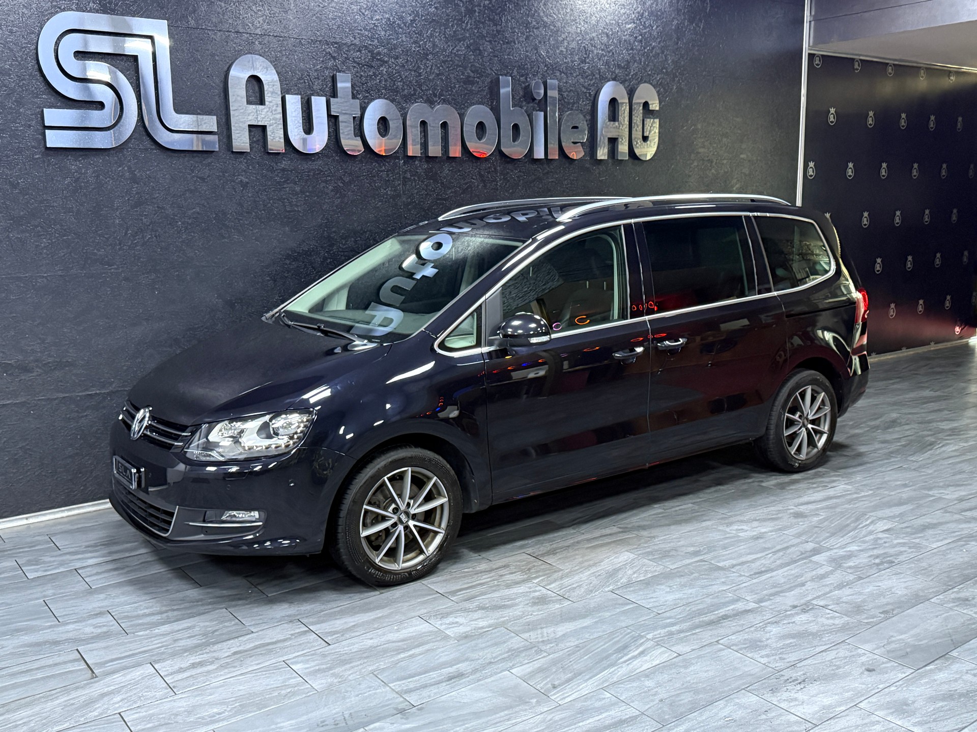 VW Sharan 2.0 TDI BlueMotion Technology Highline DSG-image-1