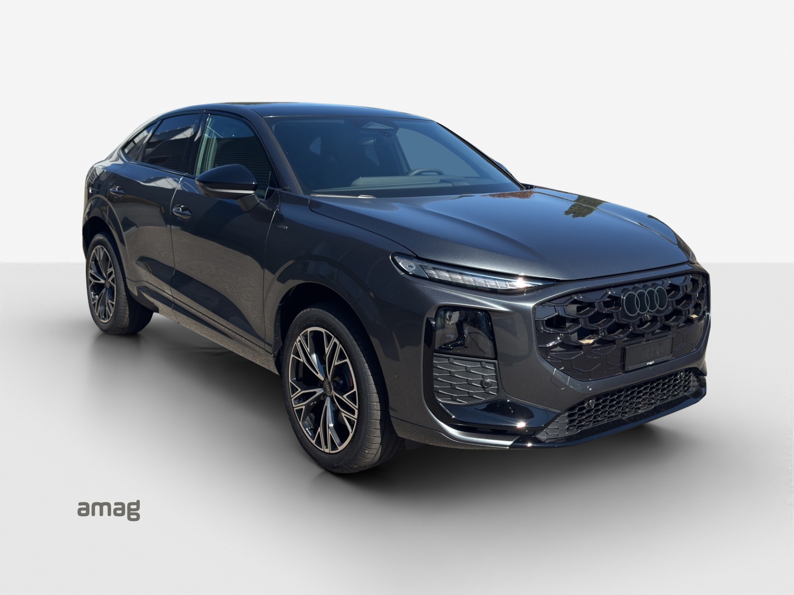 AUDI Q3 Sportback e-hybrid 200 kW S tronig-image-5