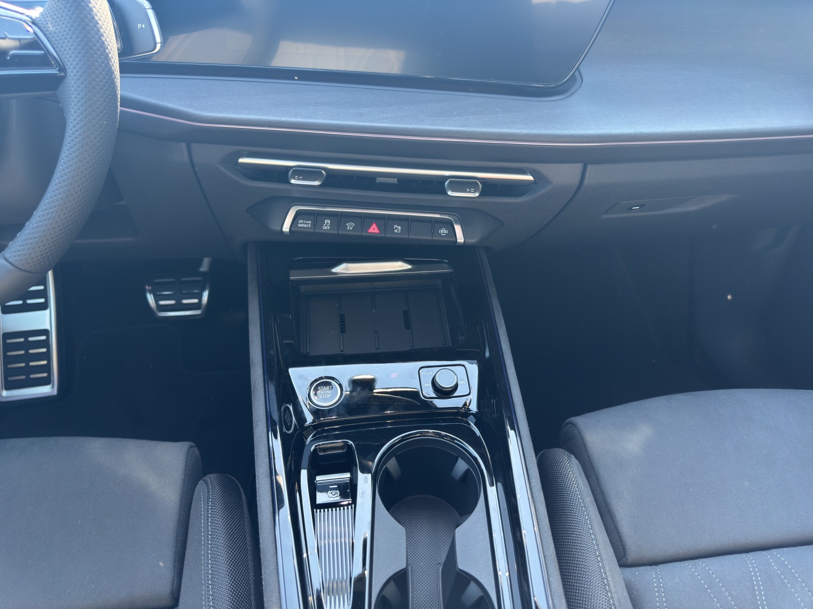 AUDI Q3 Sportback e-hybrid 200 kW S tronig-image-10