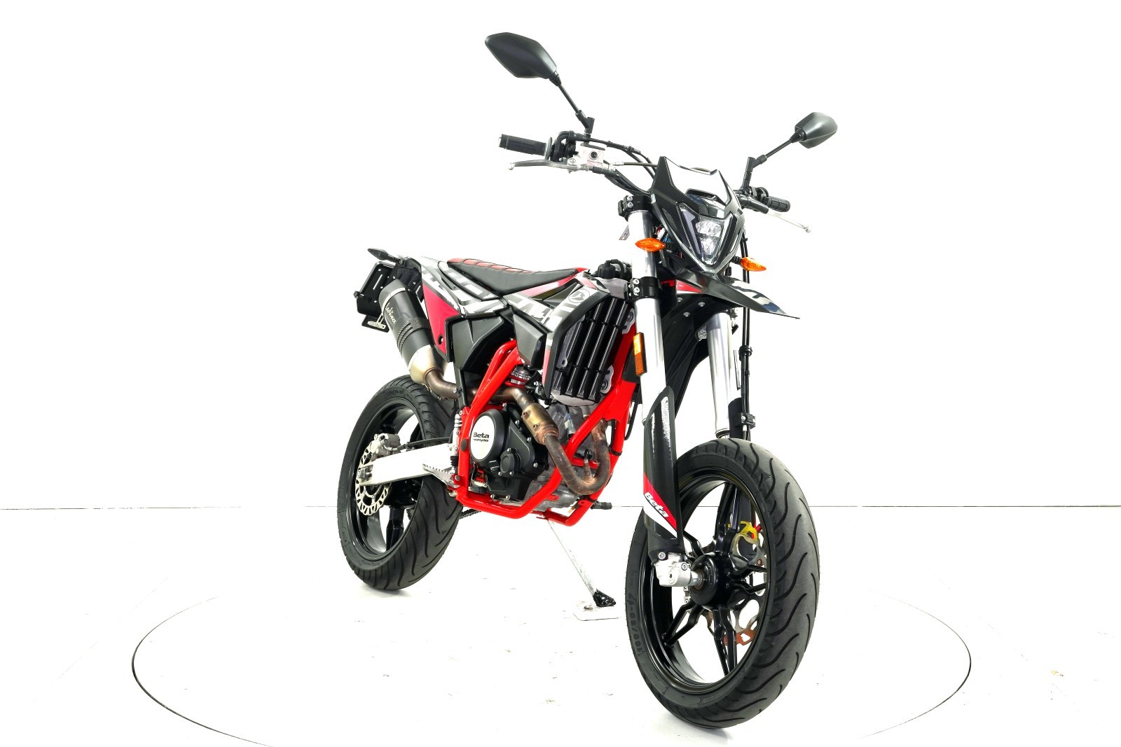 BETA RR 125 4T ABS-showroom-element-1