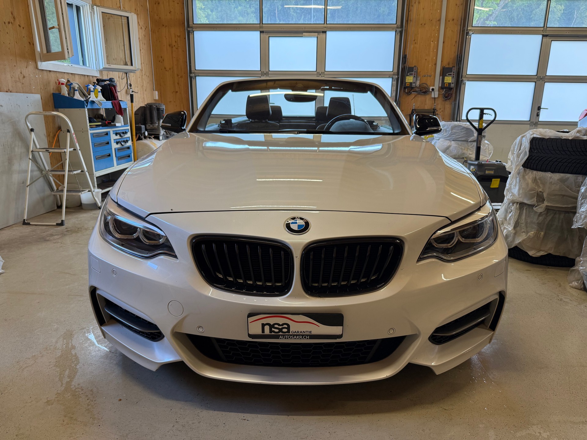 BMW M235i xDrive Steptronic-showroom-element-1