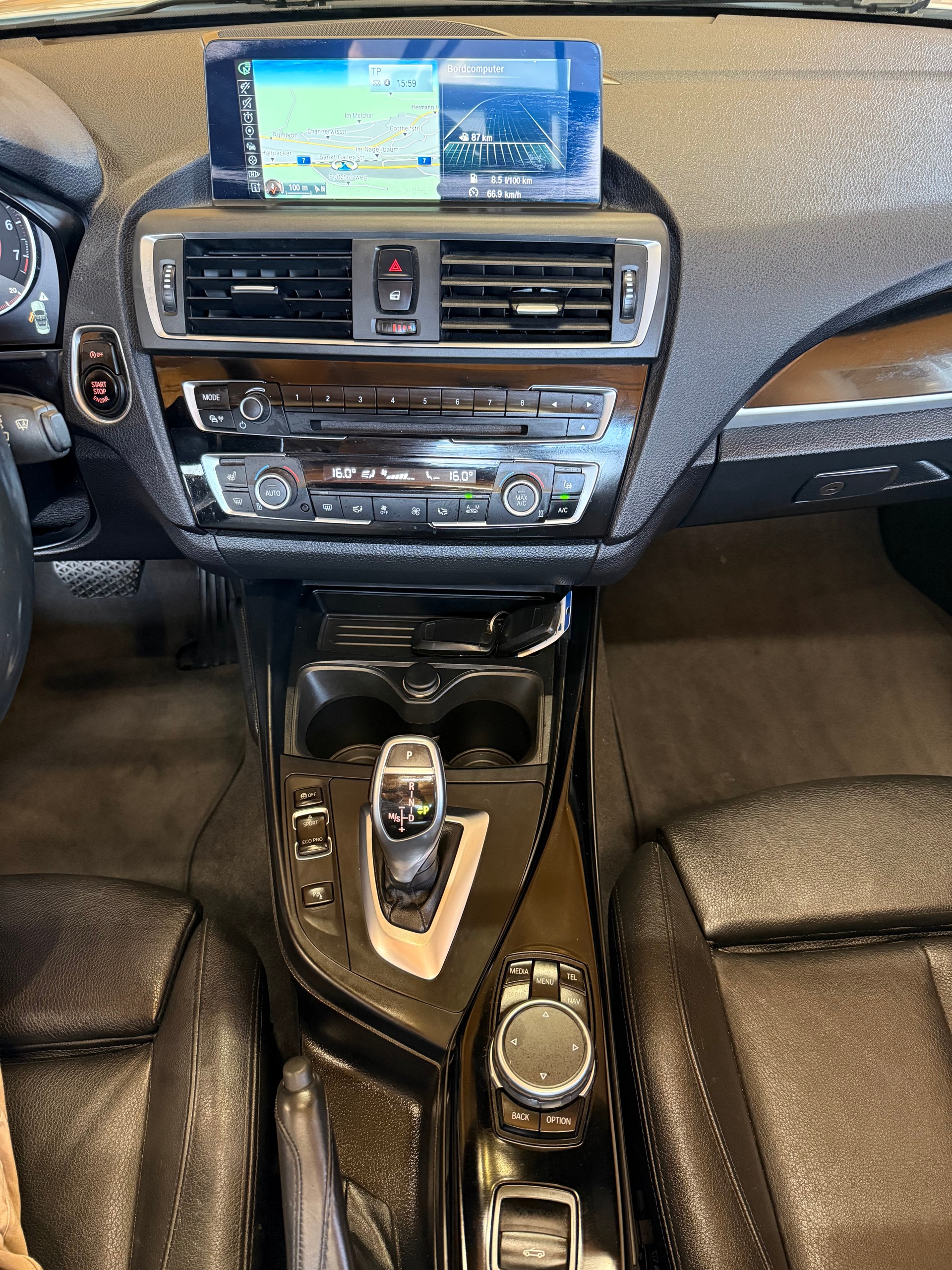 BMW M235i xDrive Steptronic-image-12